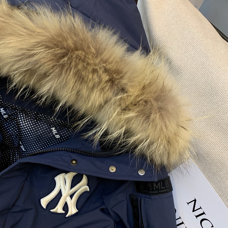 MLB New York Yankees Logo Fur Collar Suit: Korean Fashion Tradition with Quality - 图片 5