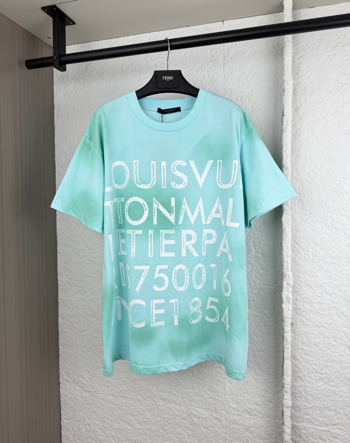 P140 1V Camiseta tie-dye con estampado de letras LOUIS manga corta S/M/L/XL