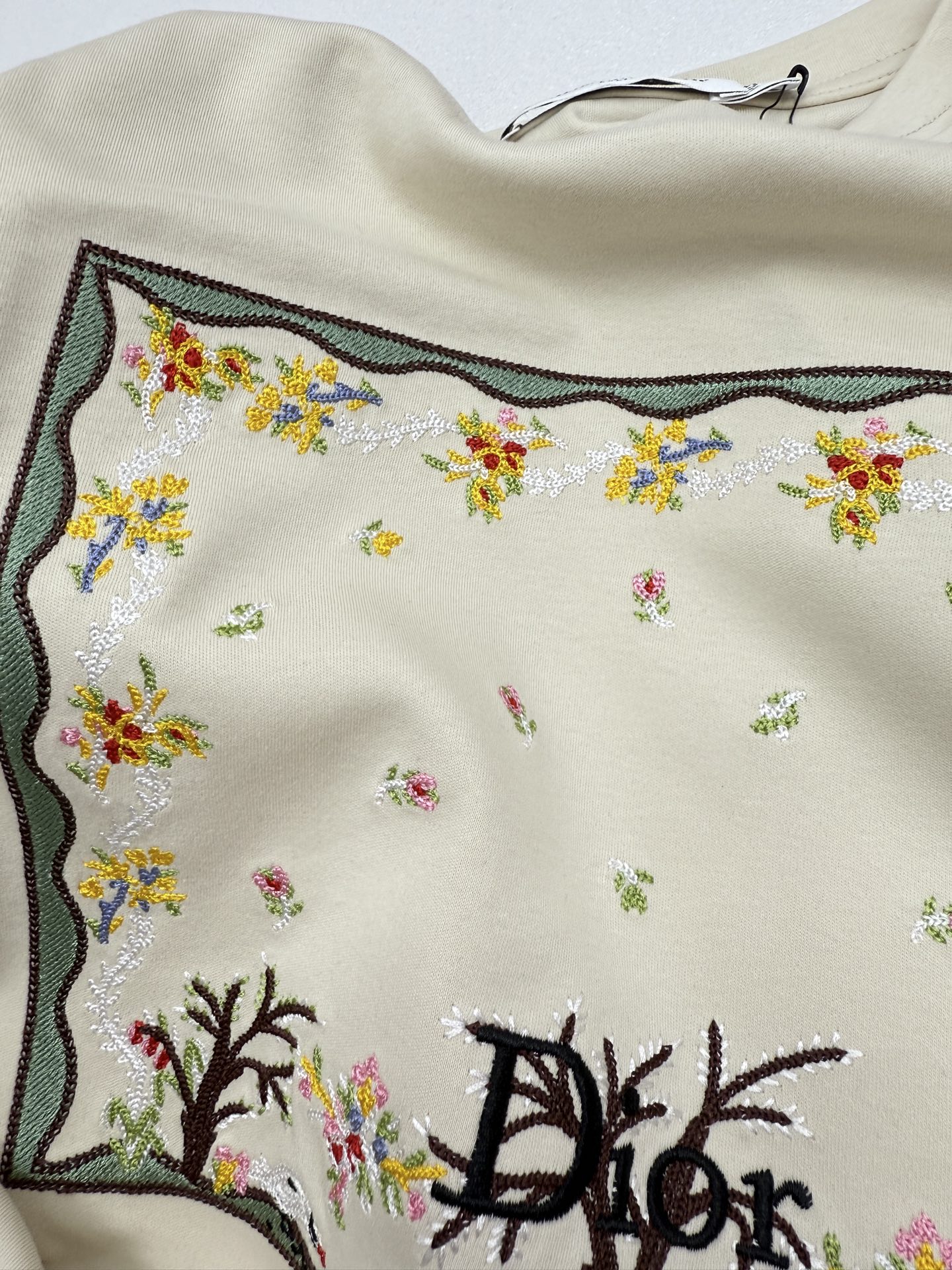 Dior Dior迪奥女款花卉刺绣T恤短袖