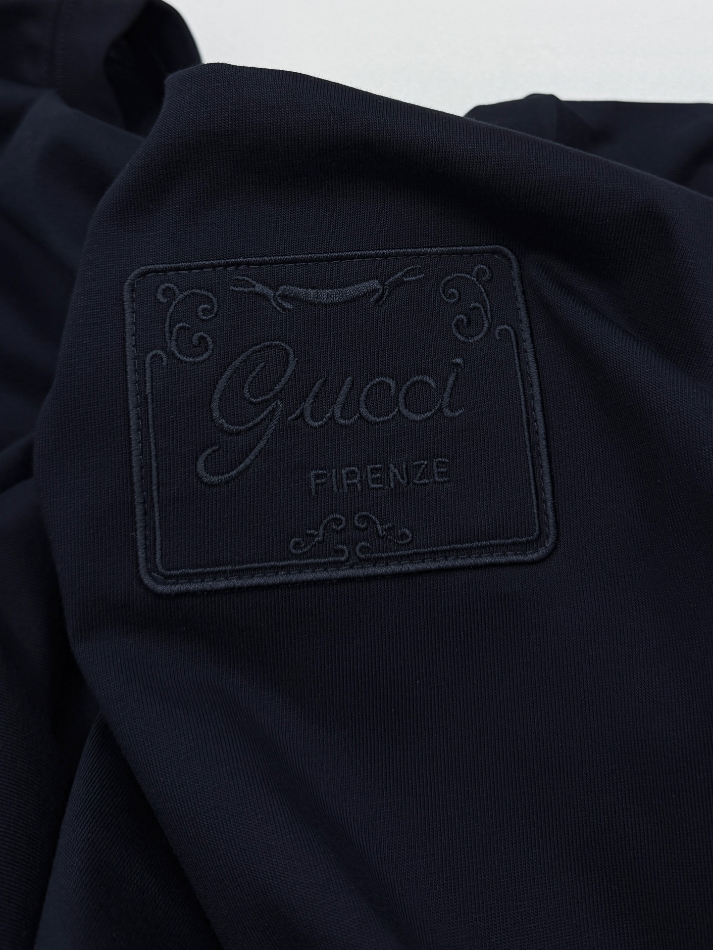 Gucci Gucci古驰胸口刺绣T恤短袖