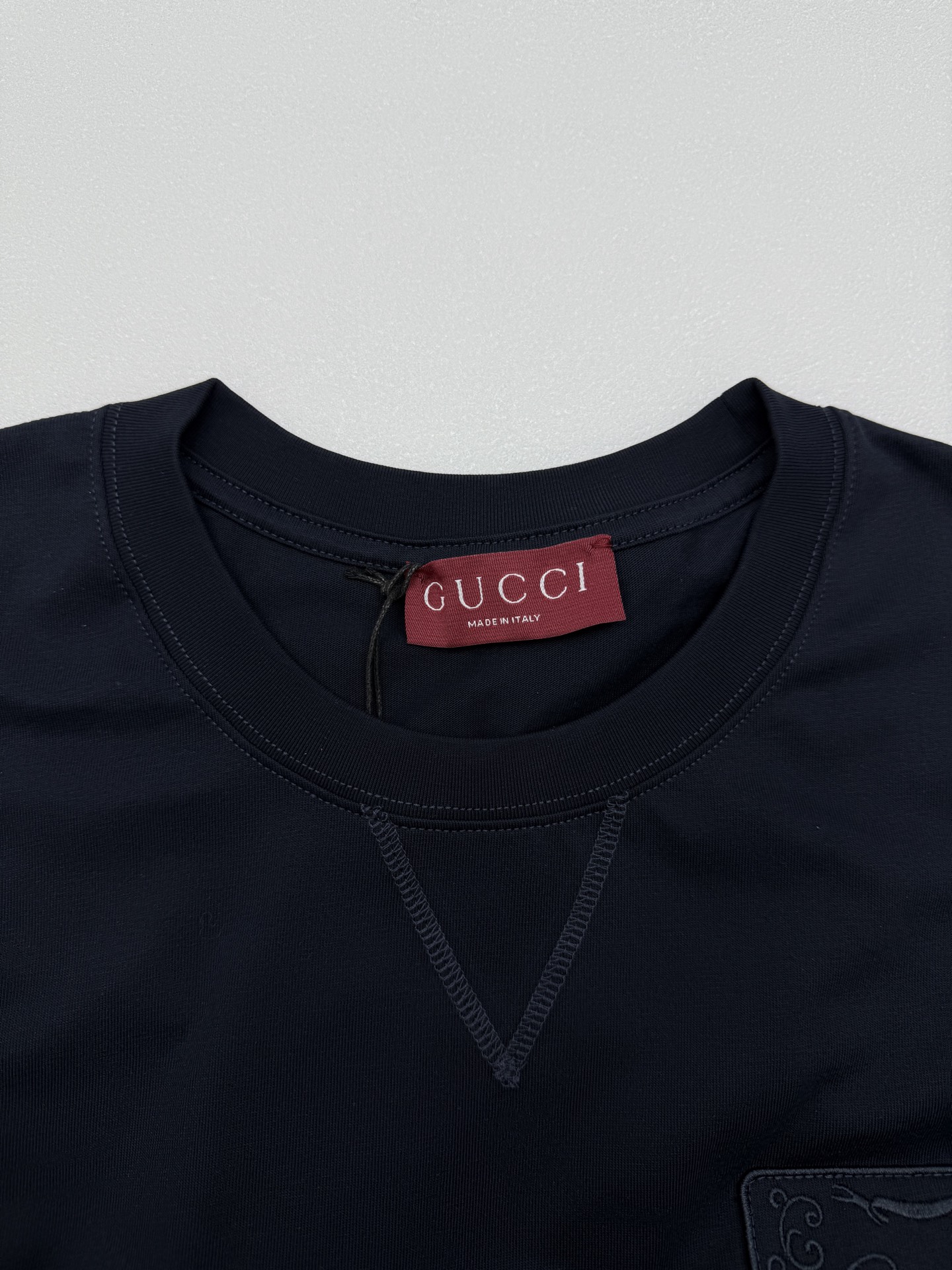 Gucci Gucci古驰胸口刺绣T恤短袖