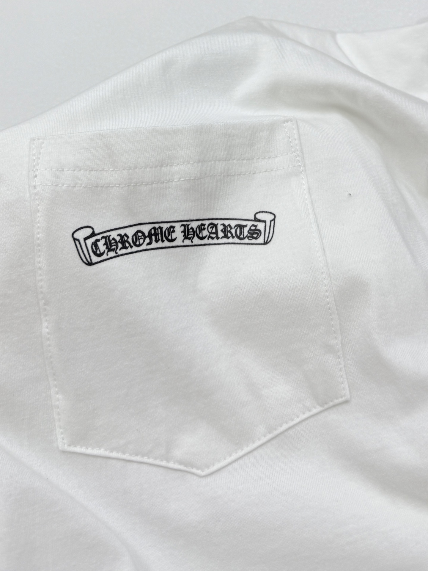 Chrome Hearts Chrome Hearts克罗心胸口口袋梵文印花T恤短袖