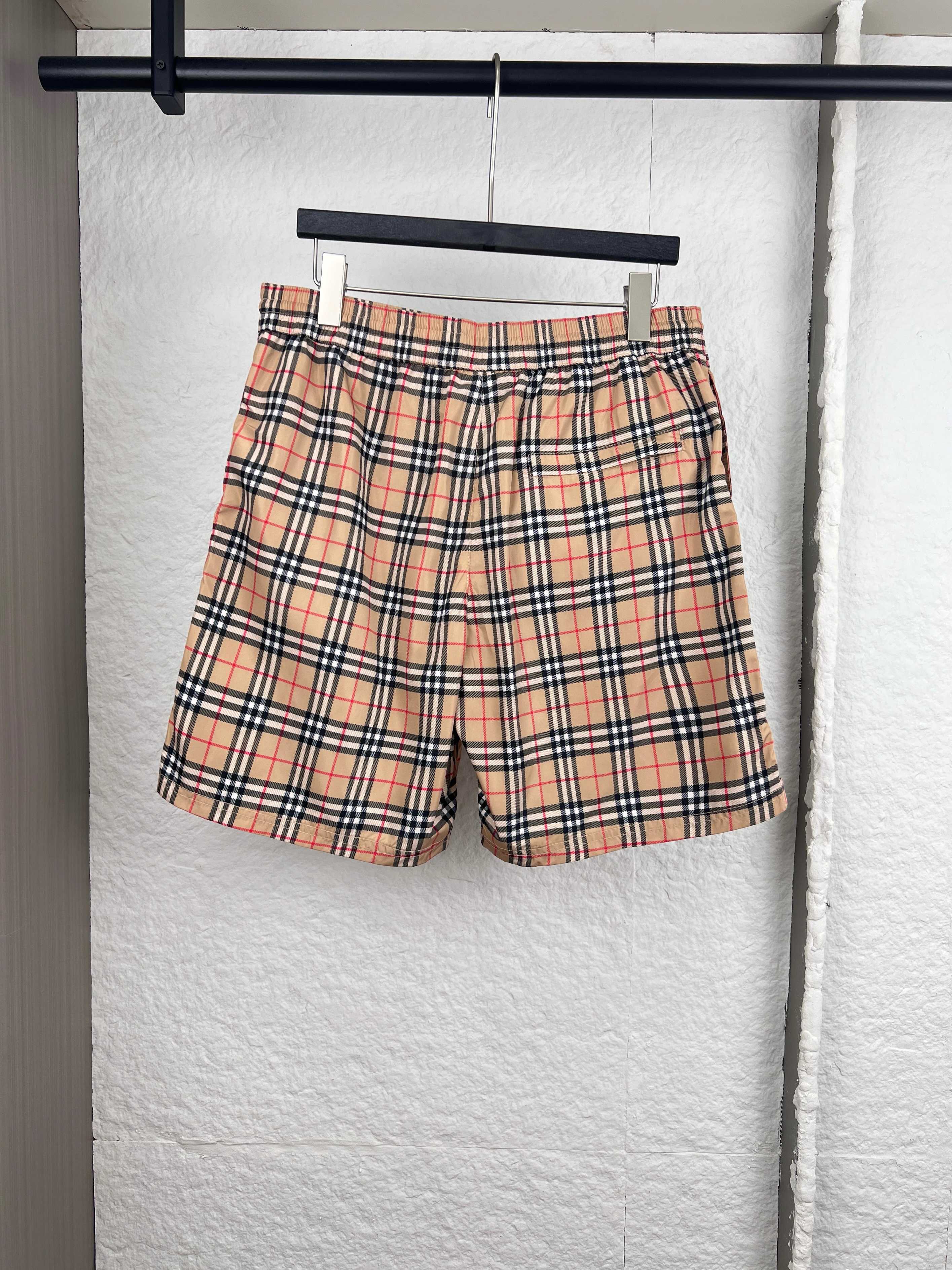 Burberry BBR巴宝莉格子纹沙滩短裤