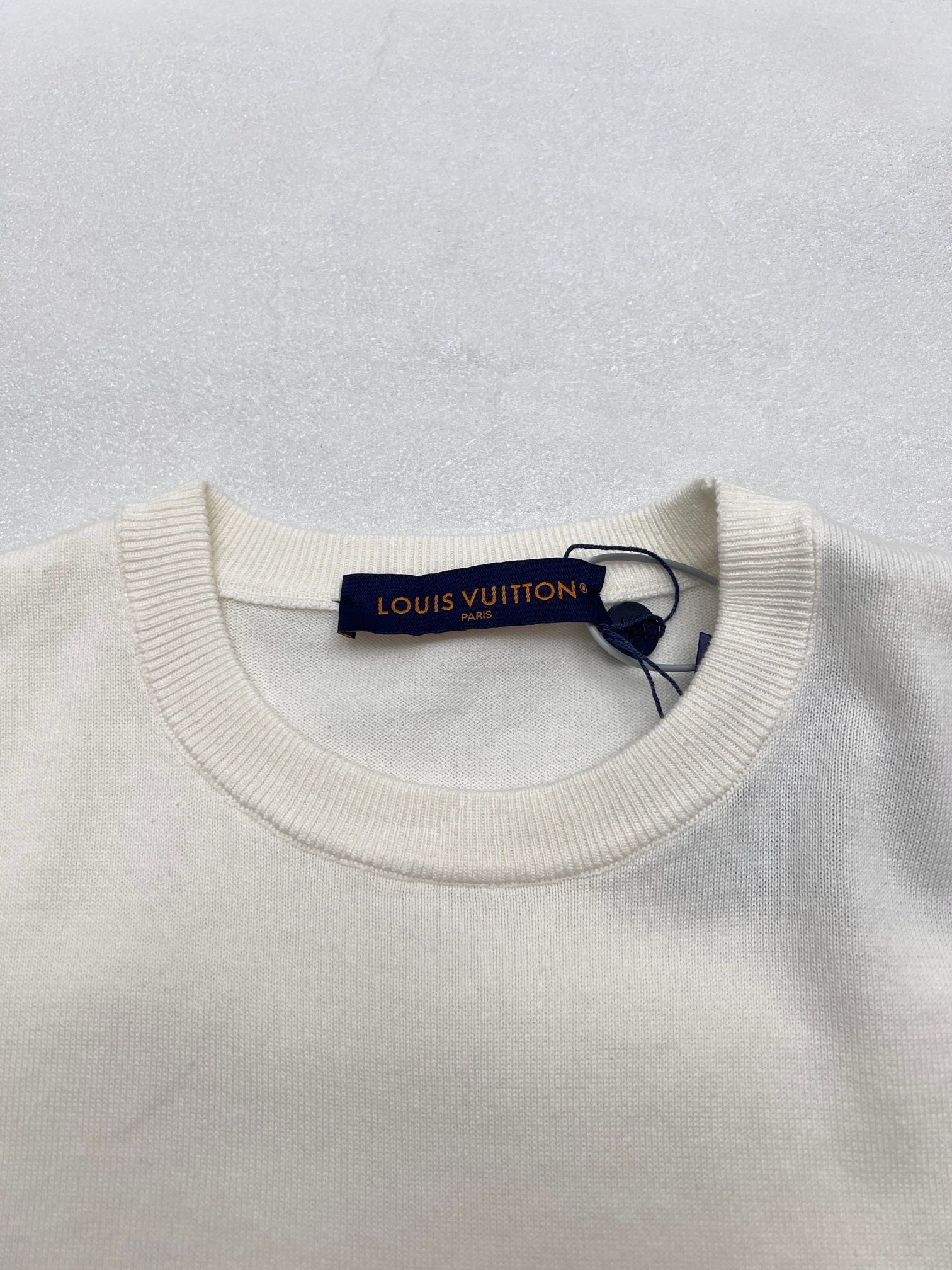 Louis Vuitton 1V路易胸口徽标针织短袖