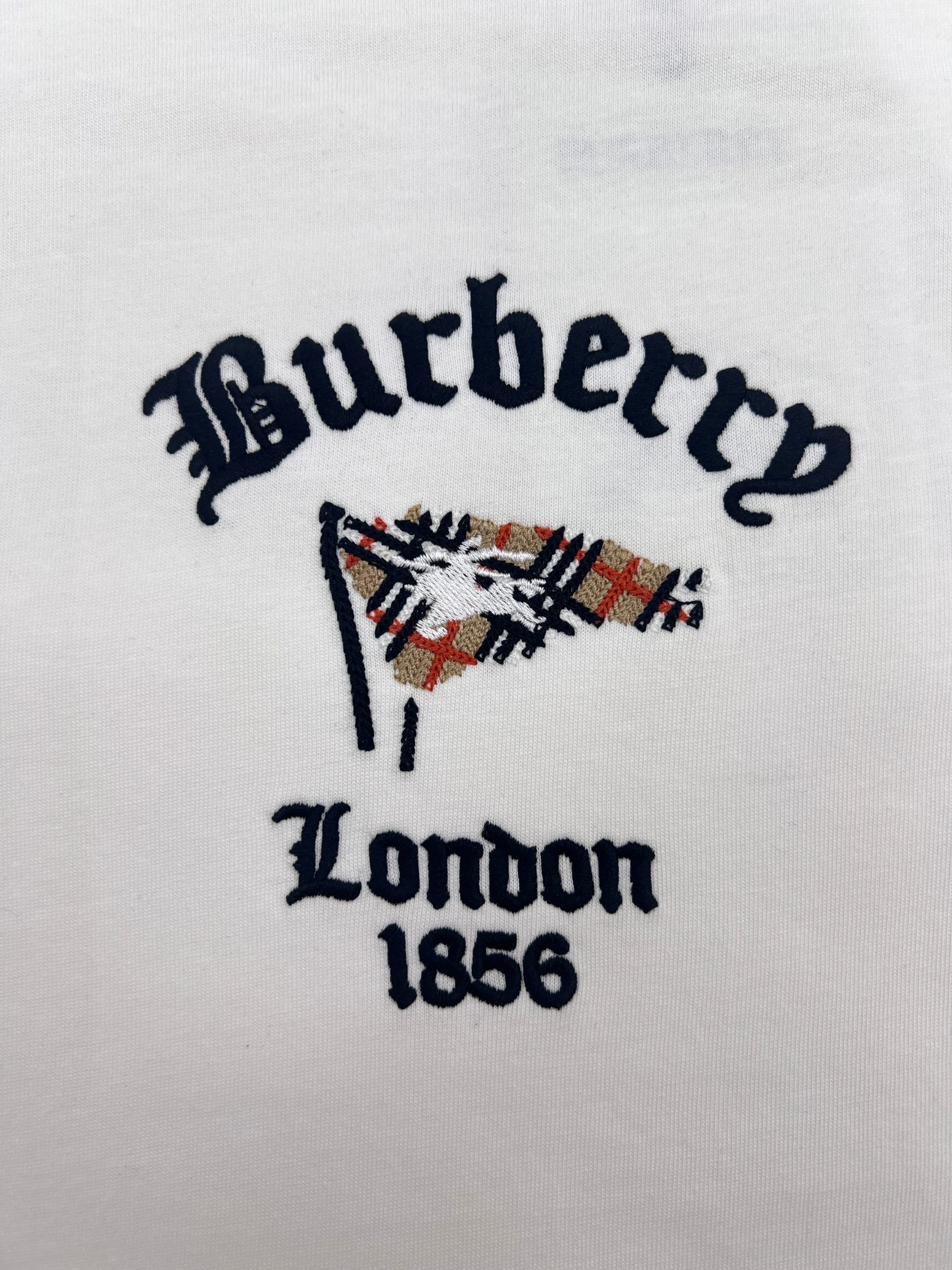 Burberry BBR巴宝莉旗帜战马刺绣T恤短袖