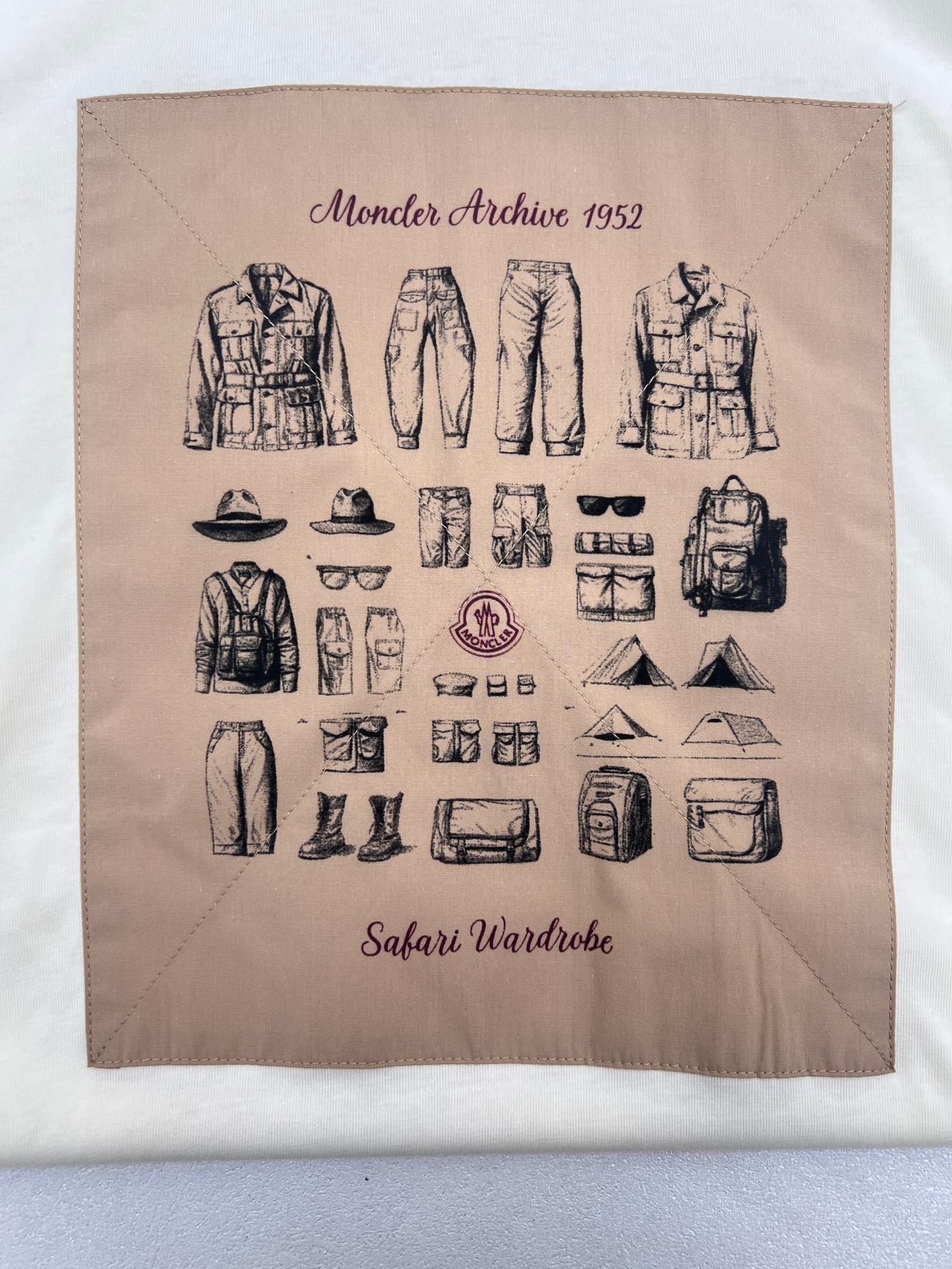 Moncler Moncler蒙口服装图案印花T恤短袖