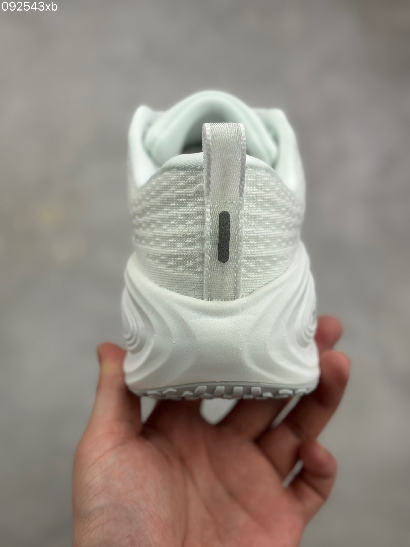 Nike Air Zoom Vomero 18 White Running Shoes HM6803-100 Cushioning Sneakers 9 i1758897654809 1492 0 7