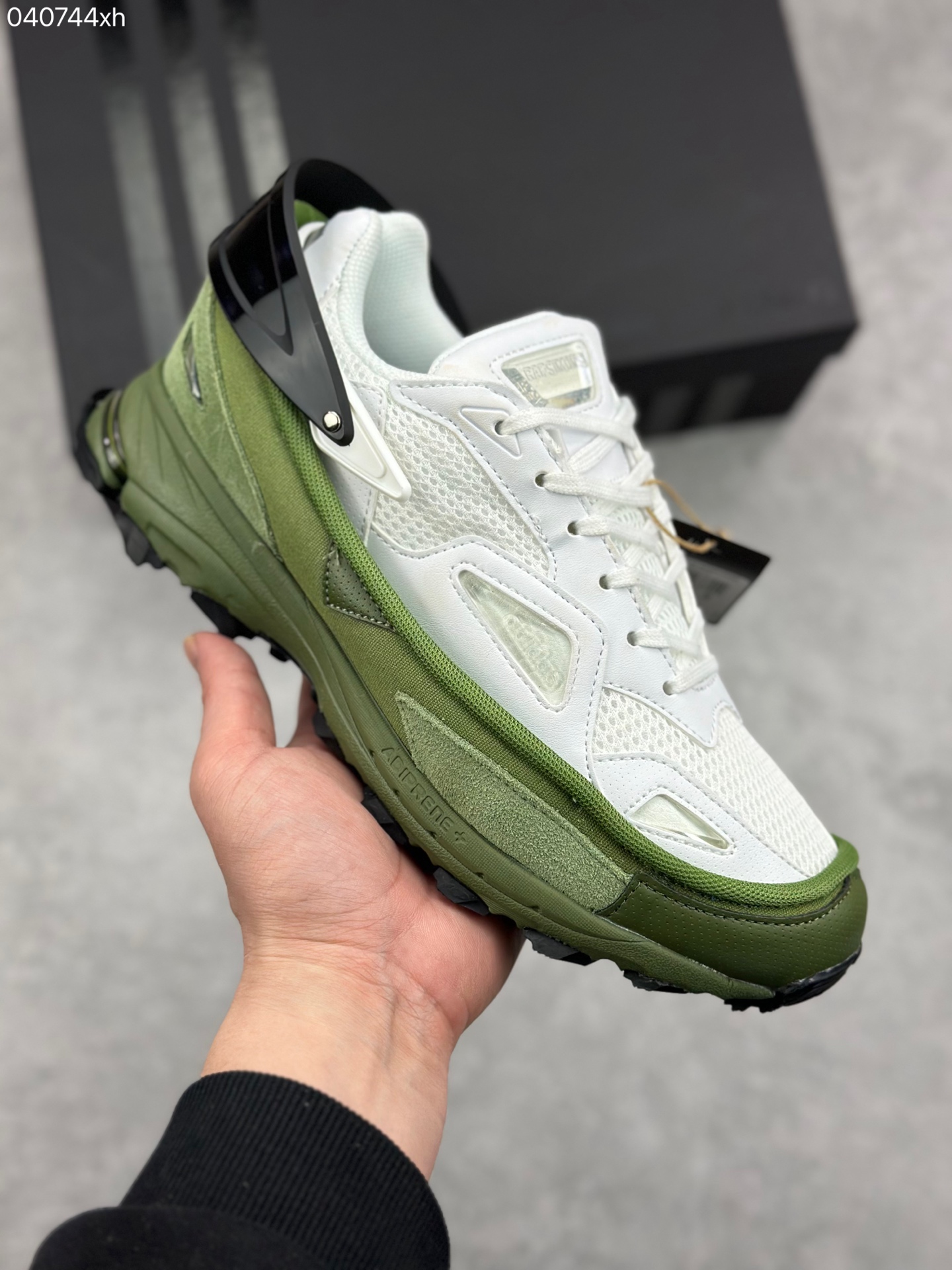 NO:780757,The advantages of opening a store are hot foreign trade items. The picture above must be sold!  Adidas joint series!  RAF SIMONS Cylon-21 'Blister' Pioneer trend retro low-cut casual shoes Original customized removable heel TUP plastic part Exclusive customized shoe box Size 39 40 41 42 43 44 45,19860909优势放店 外贸爆款 上图必卖！阿迪达斯联名系列！RAF SIMONS Cylon-21 '水泡' 先锋潮流 复古低帮休闲鞋 原版定制可拆卸后跟TUP塑料件 独家定制鞋盒 尺码 39 40 41 42 43 44 45,,Men's shoes