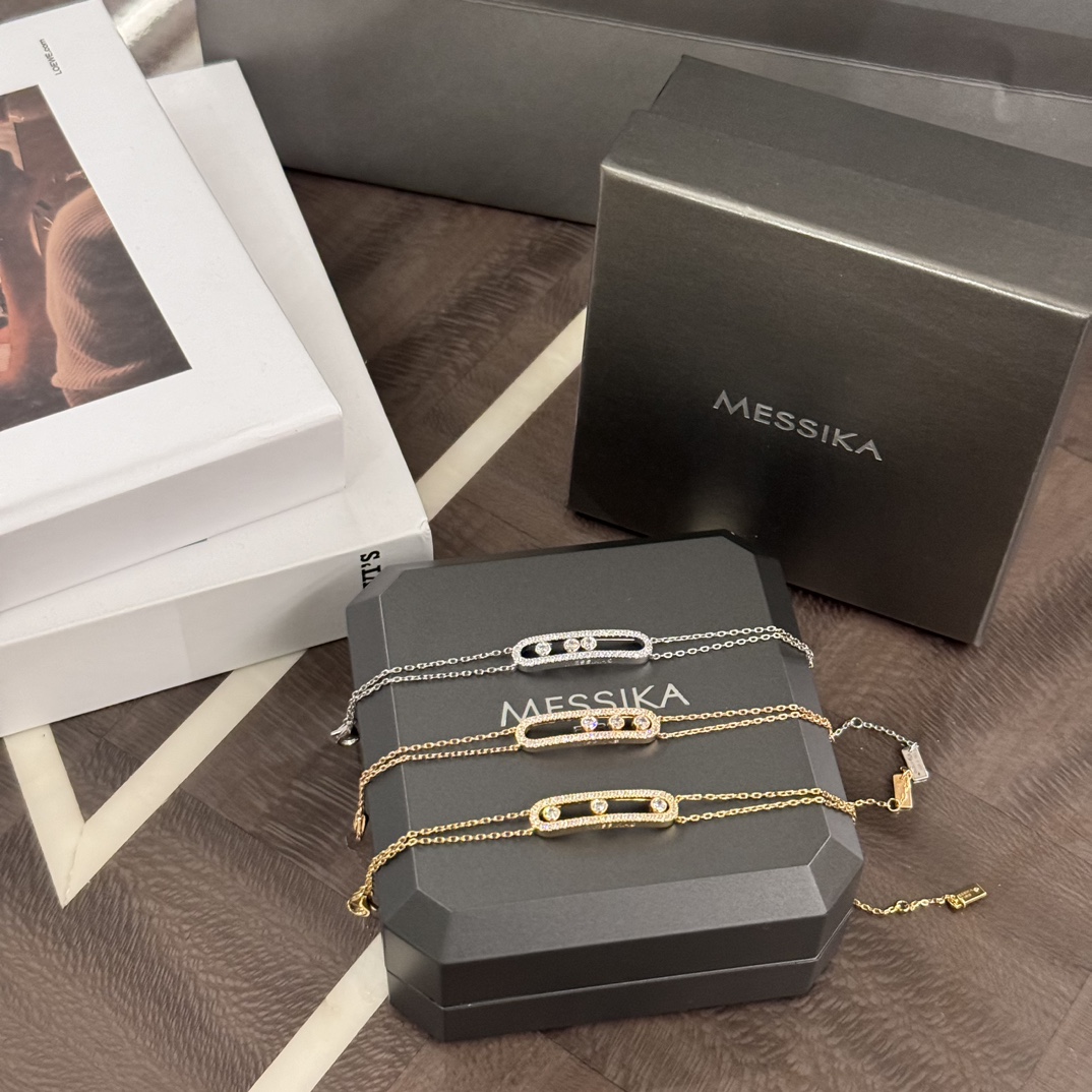 NO:881308,Celebrities' same style | Messika Jewelry19860909明星同款|Messika梅西卡首饰 XB001#灵动双链全钻手链 这款双圈手链是见证珍贵时刻的理想象征,配备大扣头可轻松佩戴.,,bracelet,卡迪亚高端饰品,Jewelry