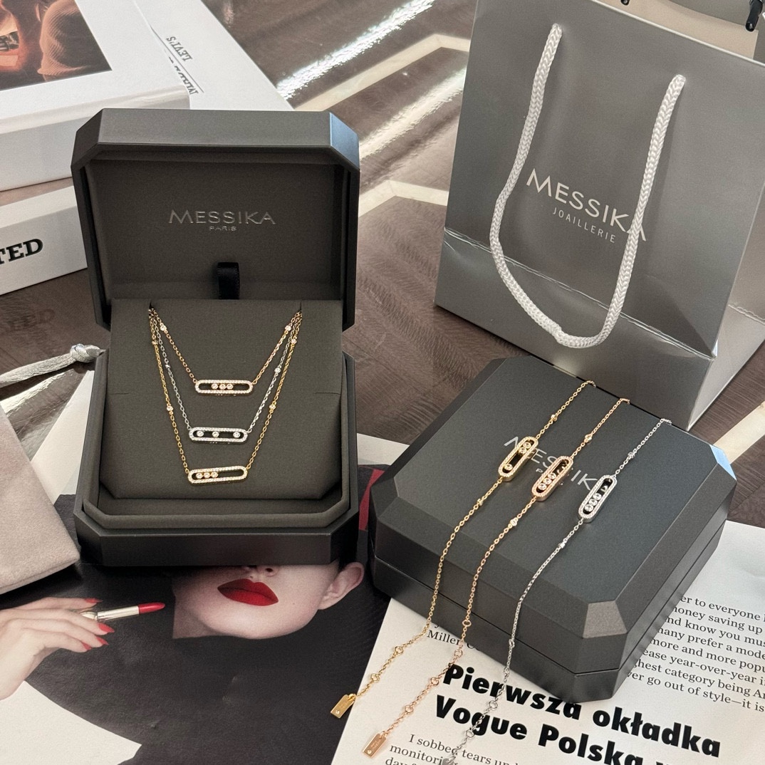 NO:677765,MESSIKA jewelry necklace/bracelet19860909MESSIKA梅西卡首饰 项链/手链 XB003/XD 三金选 百搭经典又特别的一款,不会撞款,真金真钻 社交距离没有障碍,三颗滑动钻石,浪漫且富有现代化气息的标志,绽放女性迷人光芒～,,necklace,bracelet,卡迪亚高端饰品,Jewelry