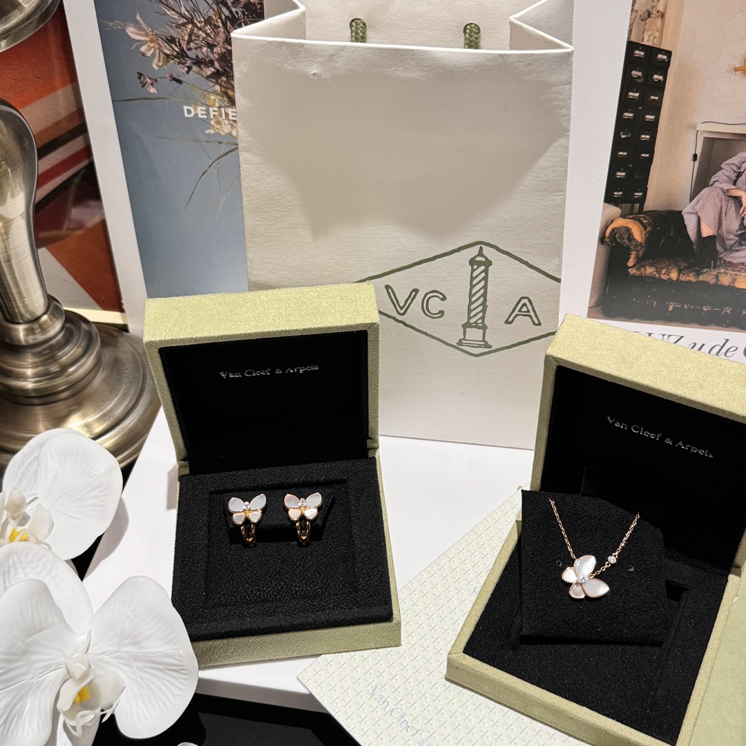 Necklace: 200 - Comprehensive