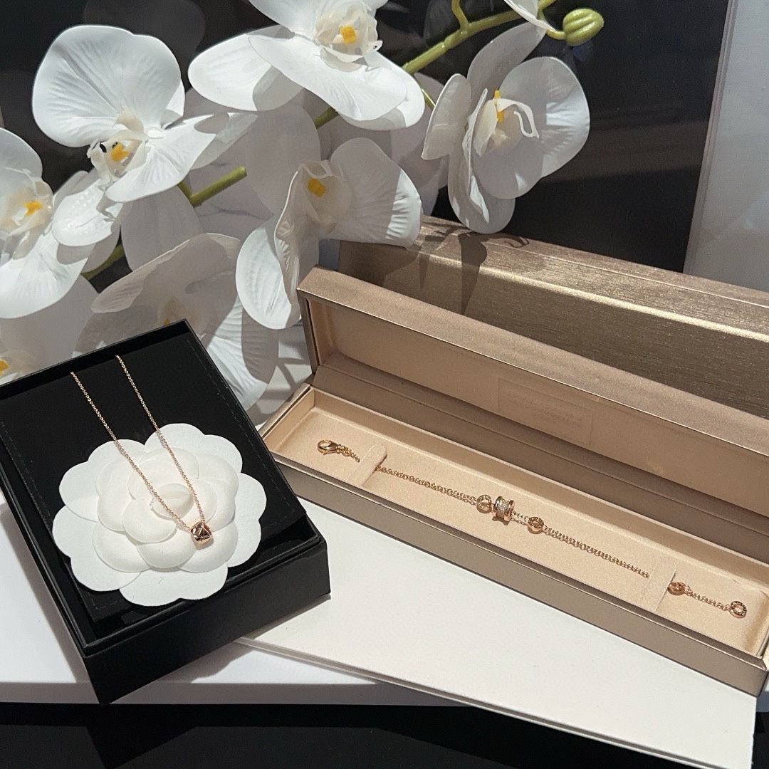 NO:631178,Year-end specials, high-quality ready goods, surprise prices when ordering, Cardia high-end jewelry19860909年终特惠,高品质现货,下单有惊喜价,,卡迪亚高端饰品,Jewelry