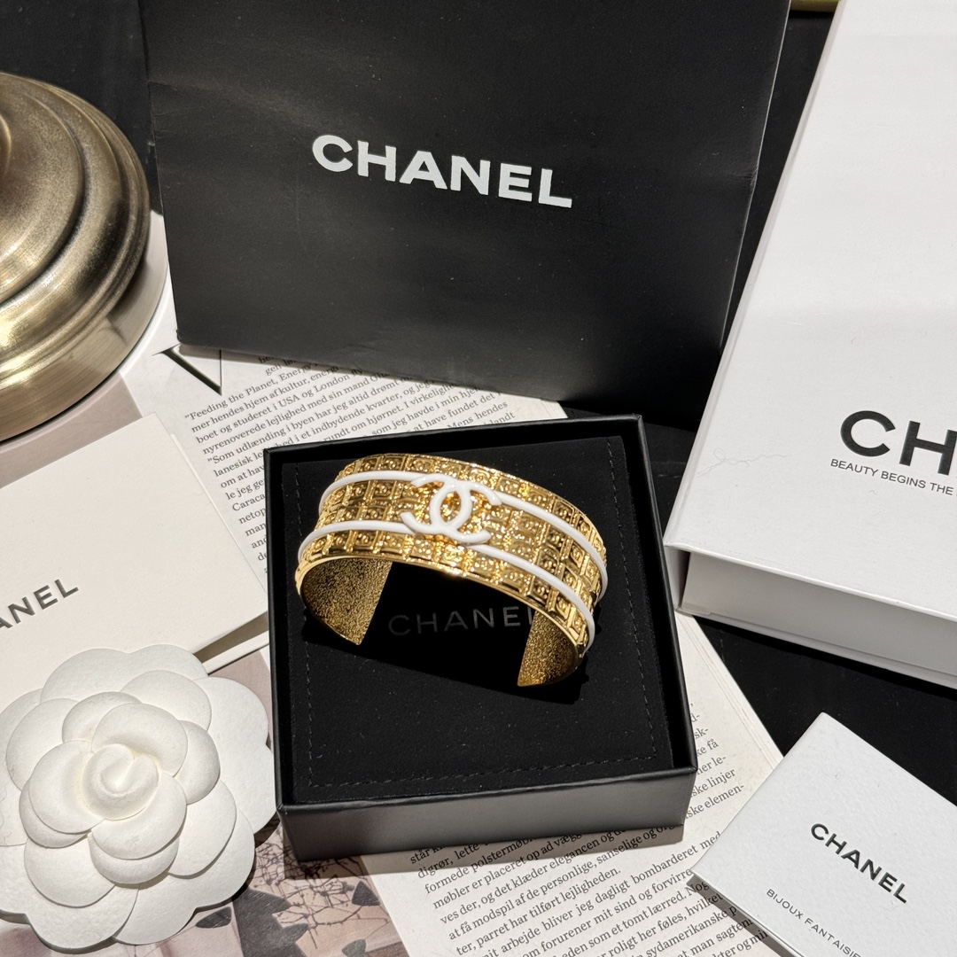 Chanel Joyas Pulsera Oro Amarillo Colección primavera – verano