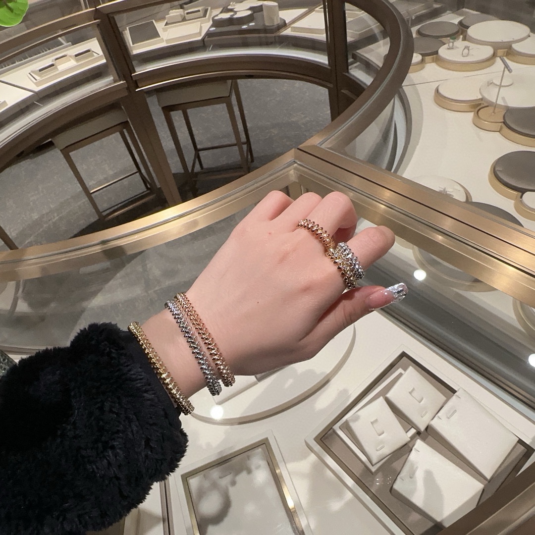 NO:631473,Kajia rivet bracelet, high quality in stock, bracelet, Kadia high-end jewelry19860909卡家铆钉手镯,高品质现货,,bracelet,卡迪亚高端饰品,Jewelry