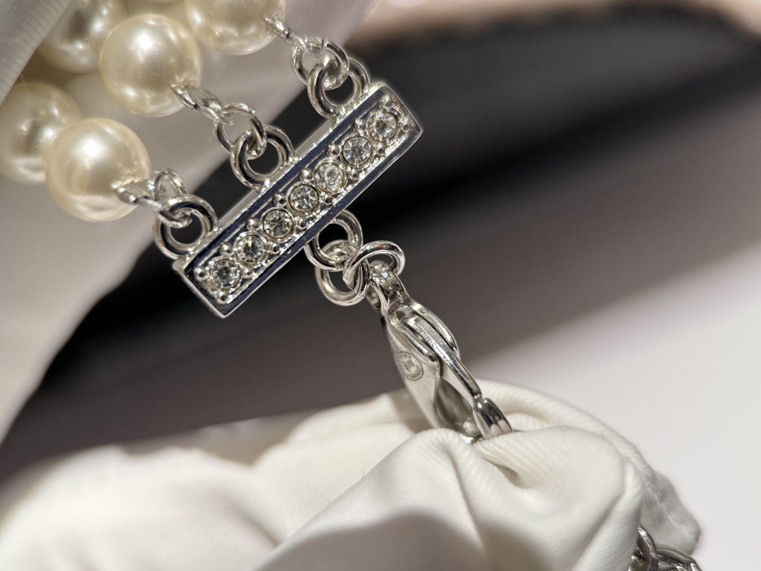 Chanel Haute Joaillerie Fine Jewelry Earrings Necklace Ring Ref.91B0ACAD 8