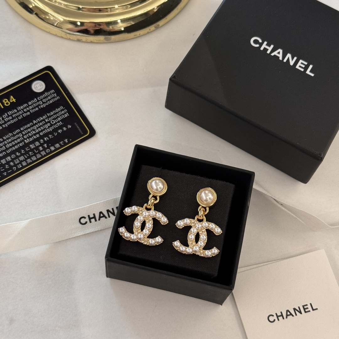 Chanel Jewelry Earring