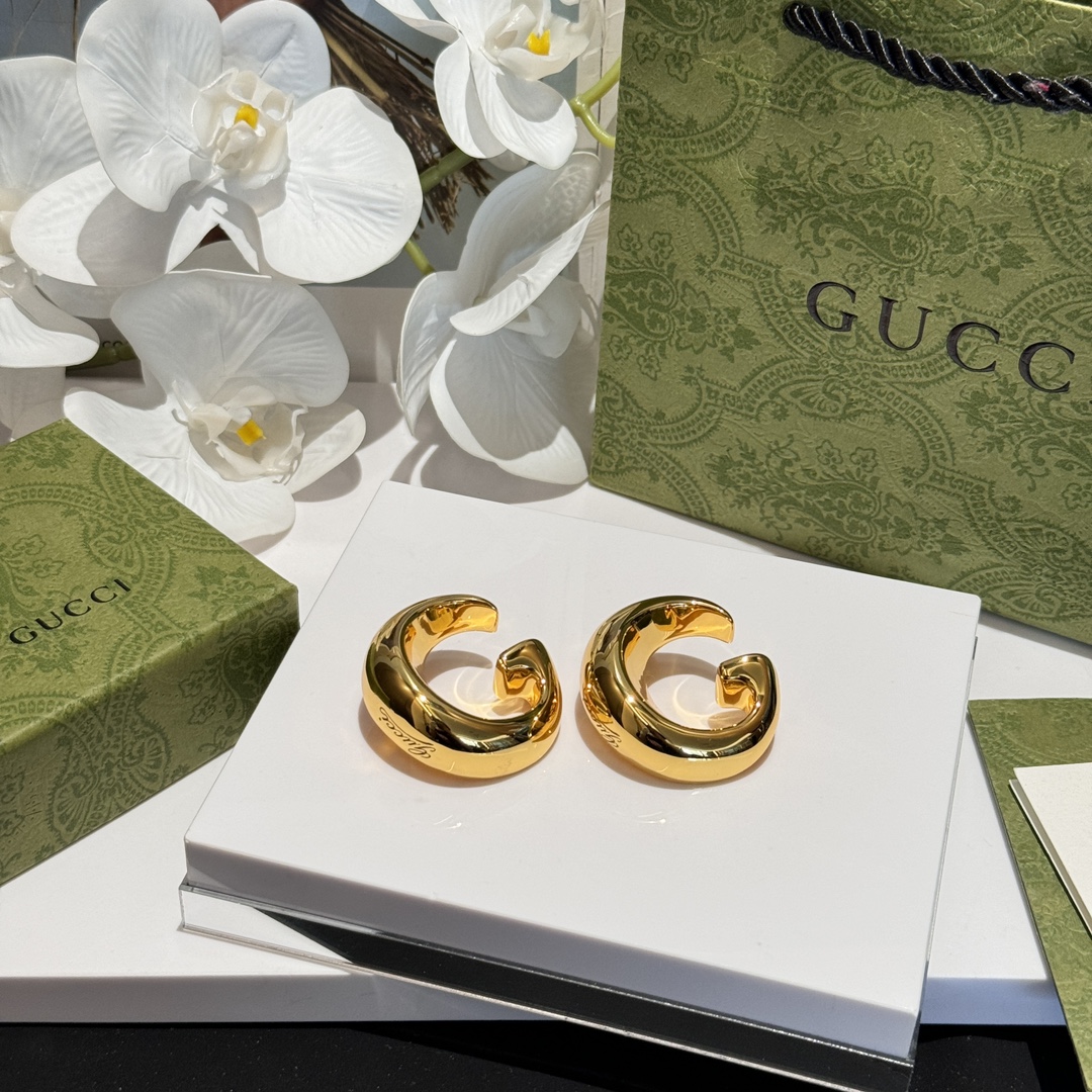 Chanel Haute Joaillerie Fine Jewelry Earrings Necklace Ring Ref 2