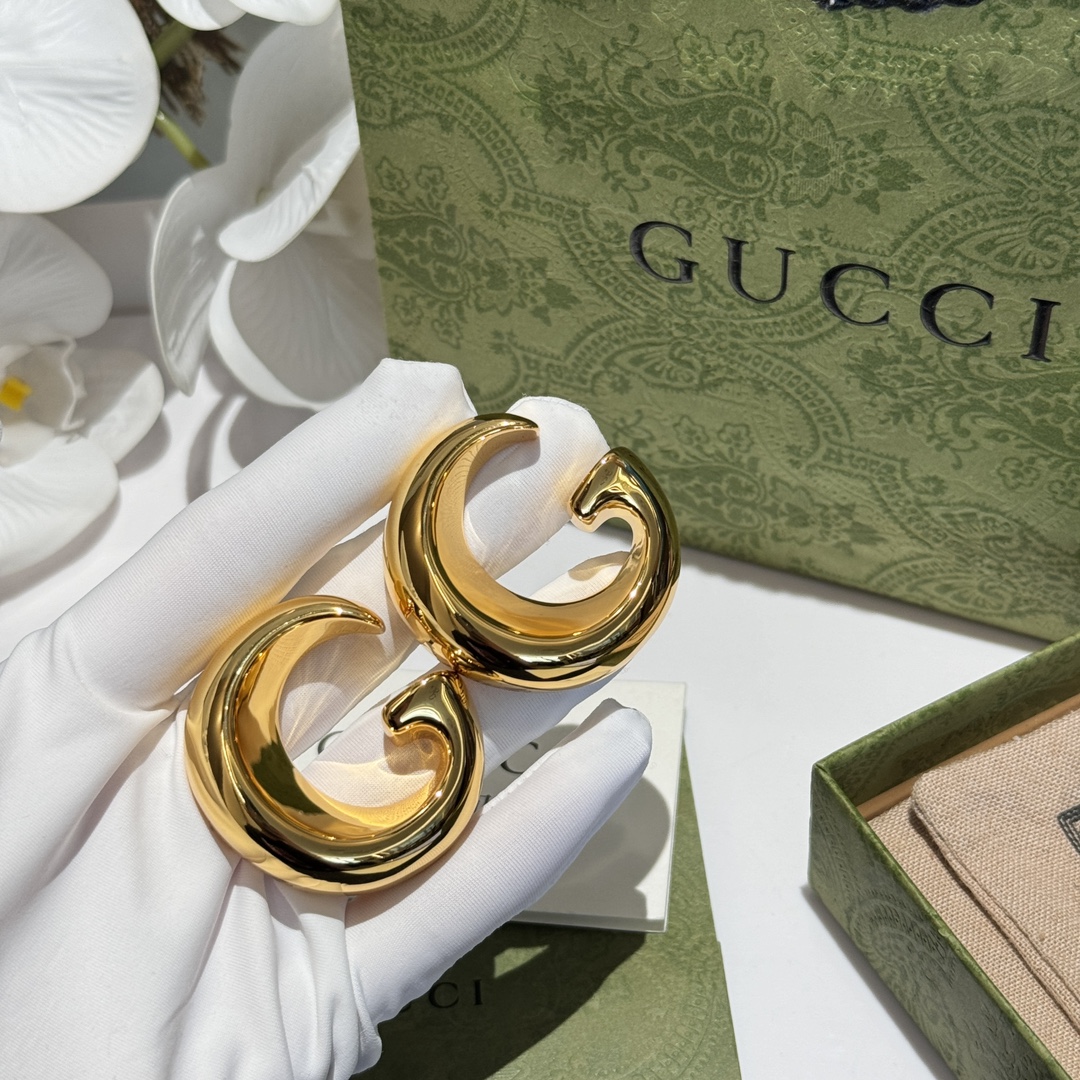 Chanel Haute Joaillerie Fine Jewelry Earrings Necklace Ring Ref 5