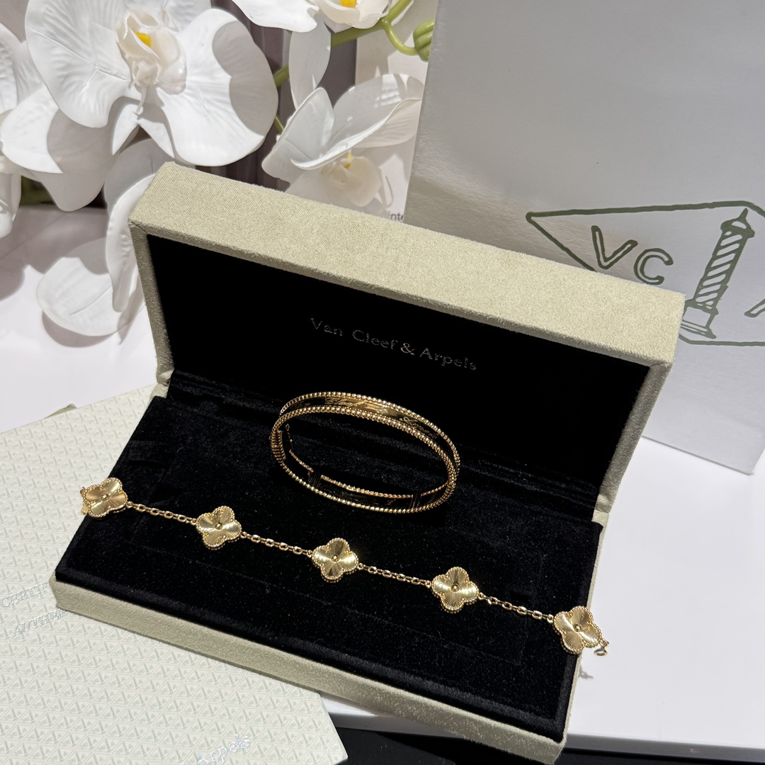 NO:631234,VCA high-end jewelry series, a must-have for rich families, Cartier high-end jewelry19860909VCA高级珠宝系列 富家千金必备,,卡迪亚高端饰品,Jewelry