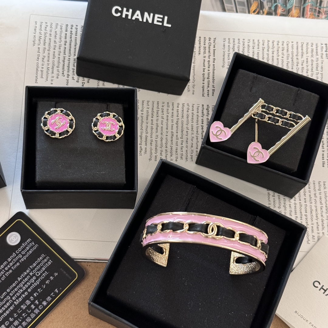 Chanel AAA
 Joyas Pulsera Broche Pendiente Negro Rosa