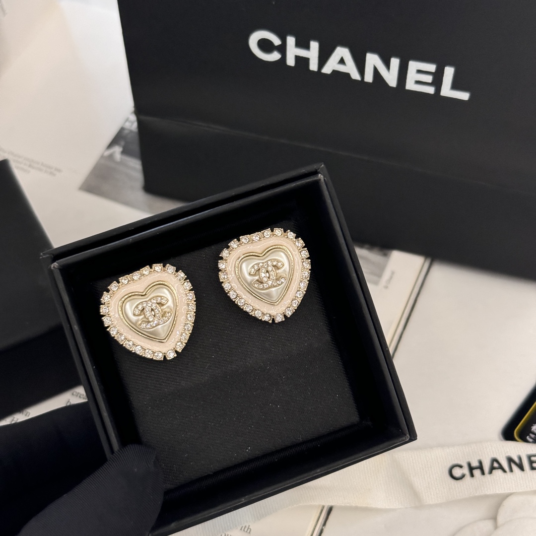 Chanel Jewelry Earring White