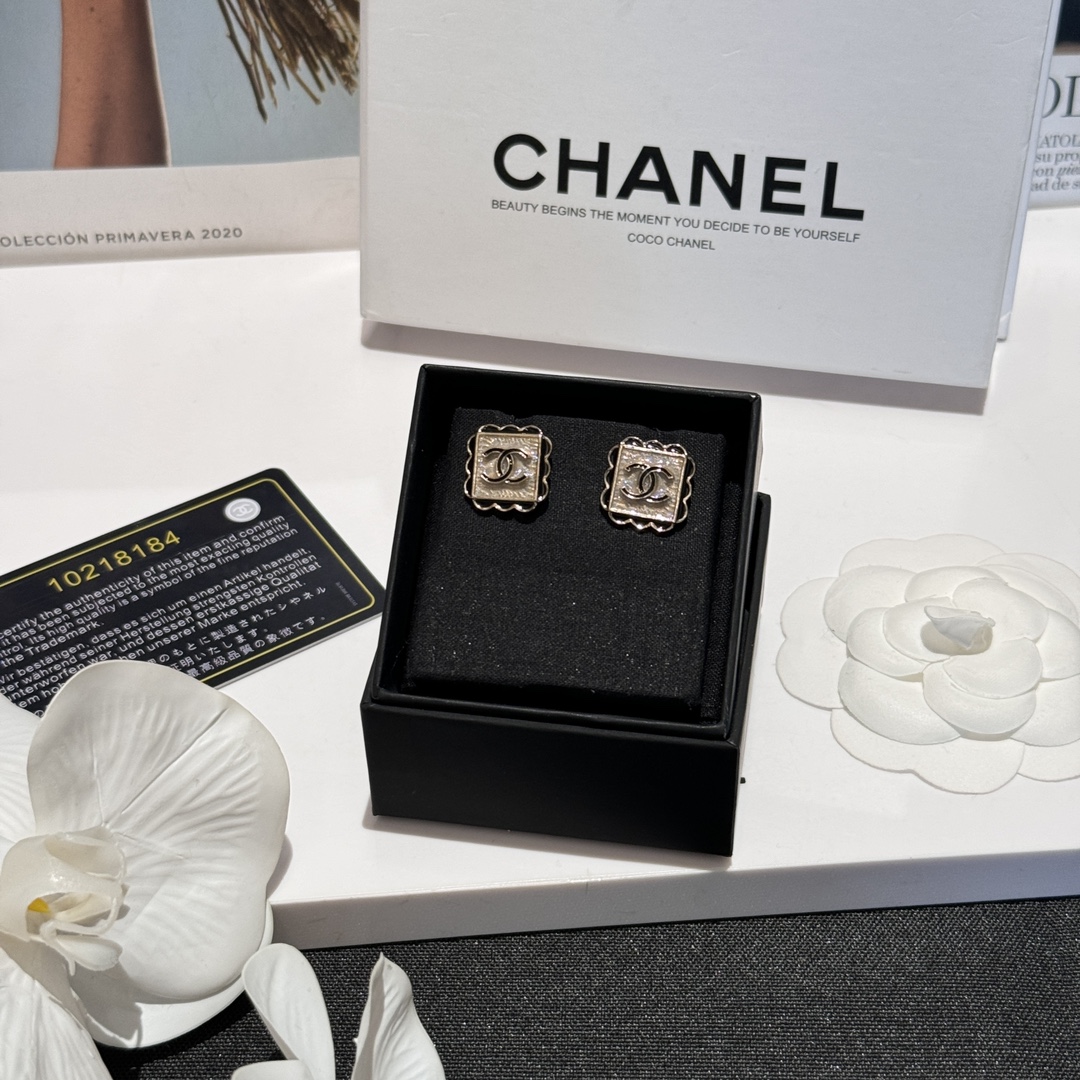 Chanel Joyas Pendiente Negro