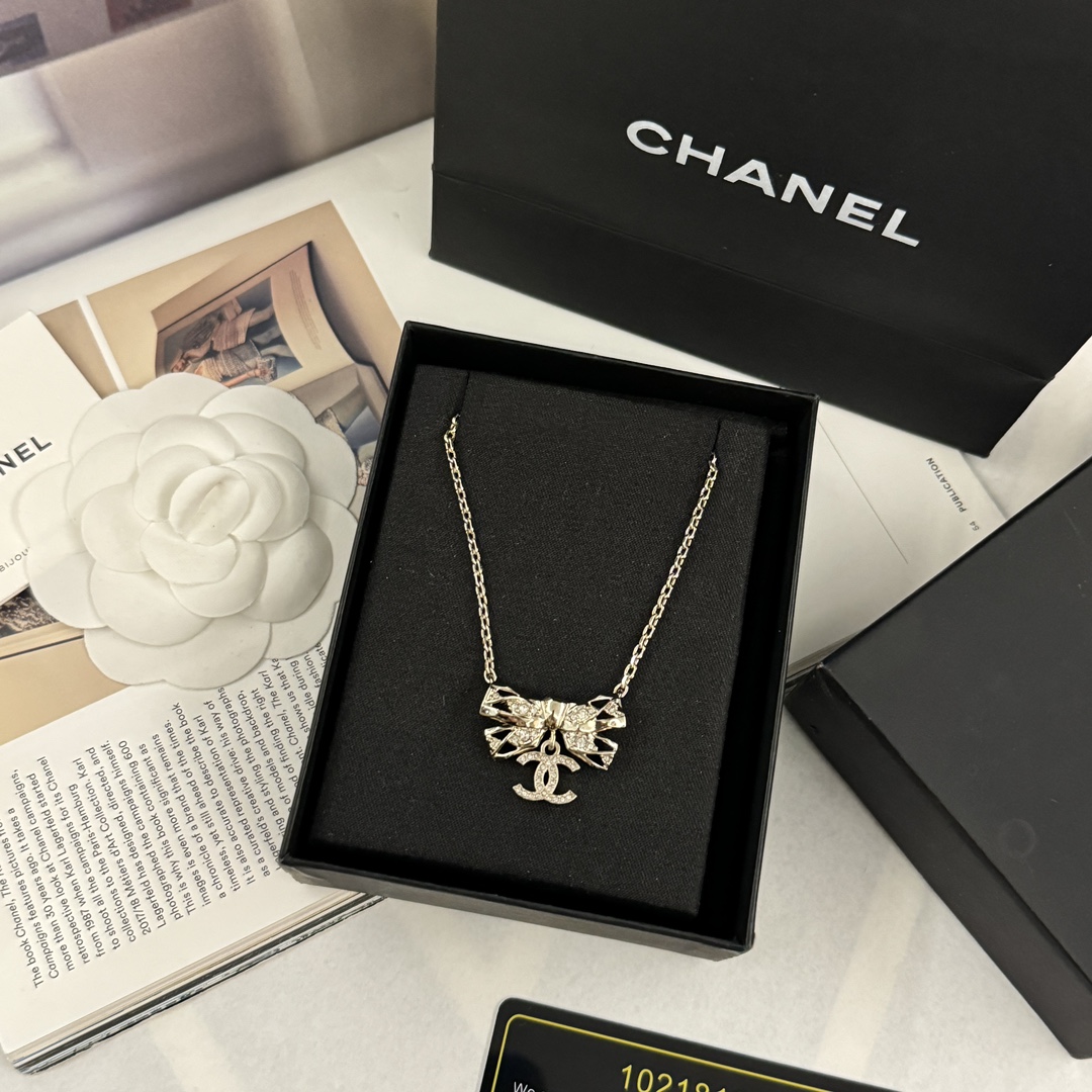 Chanel Joyas Collar Incrustados con diamantes