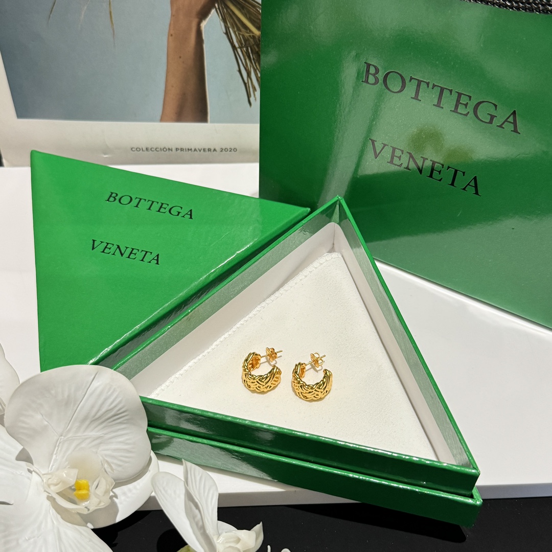 Bottega Veneta Joyas Pendiente Oro Tejido