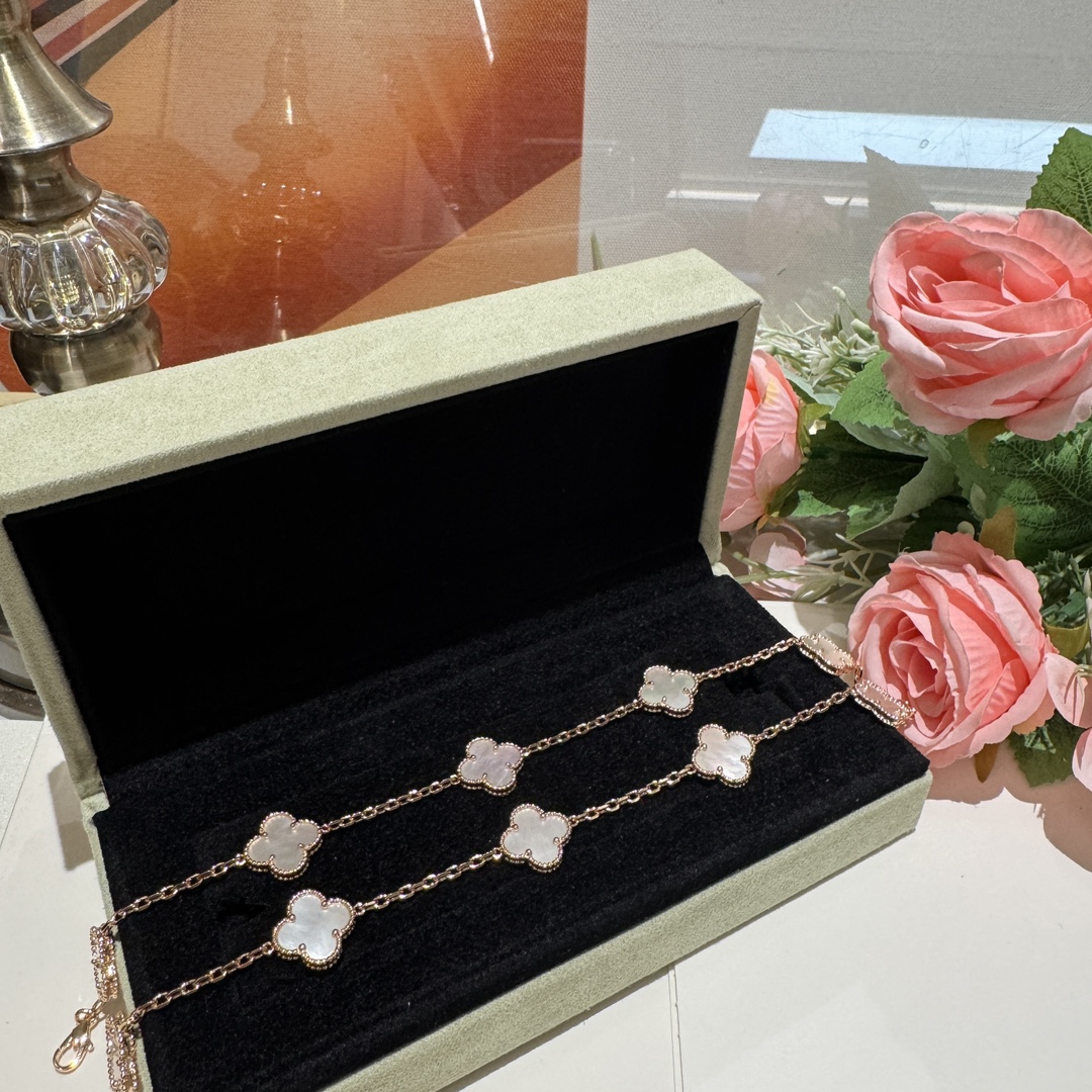 NO:703057,Ten pendant beaded white mother-of-pearl necklace, classic ten-flower long chain, natural white mother-of-pearl hand-inlaid, thick 18k gold plated, high-end versatile item, necklace, Cartier high-end jewelry19860909十坠串珠白贝母项链 经典十花长链 天然白贝母手工镶嵌 厚镀18k金 高级百搭单品,,necklace,卡迪亚高端饰品,Jewelry