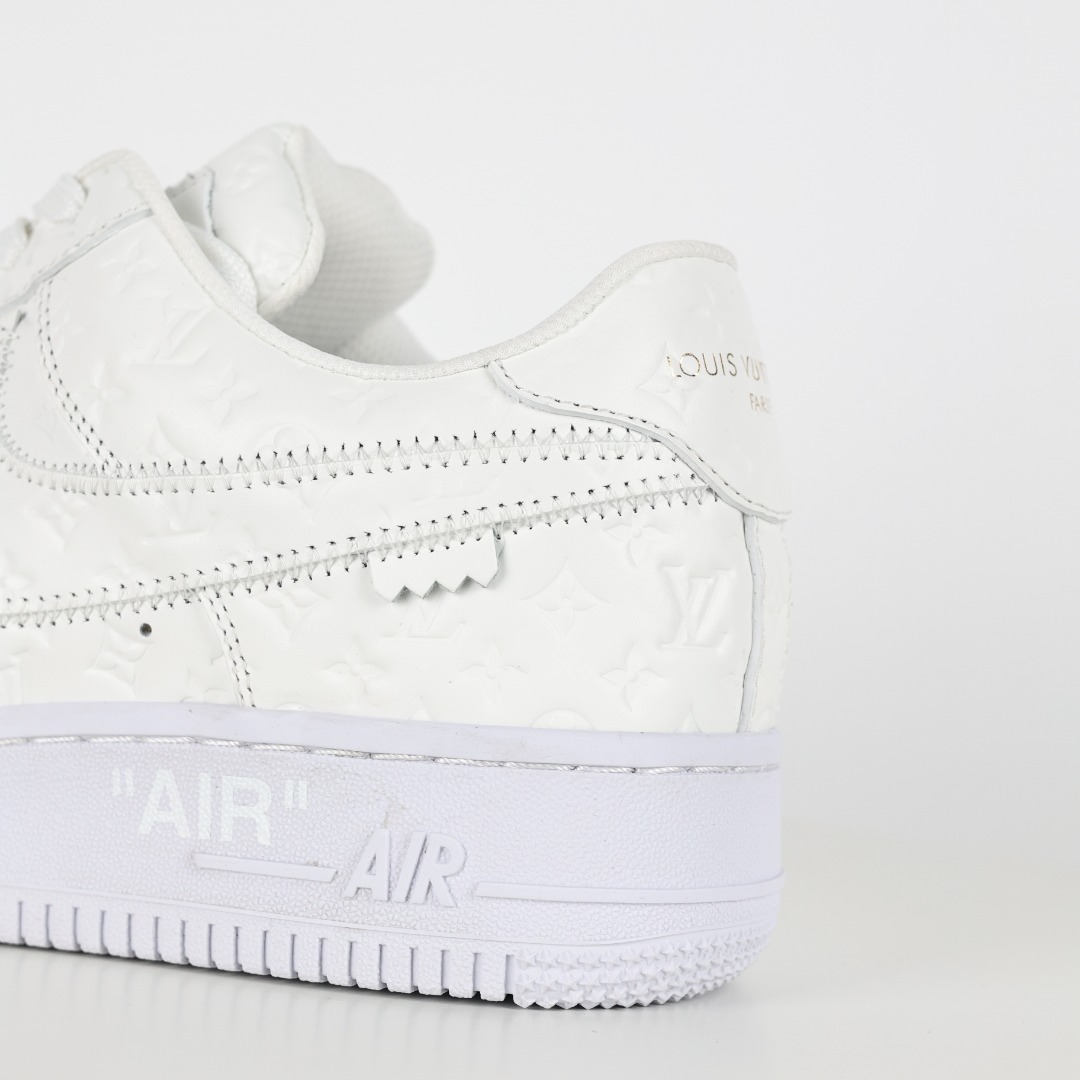 东莞纯原市面独家顶级版本LouisVuittonxNikeAirForce1Low空军重磅联名至今巅峰之