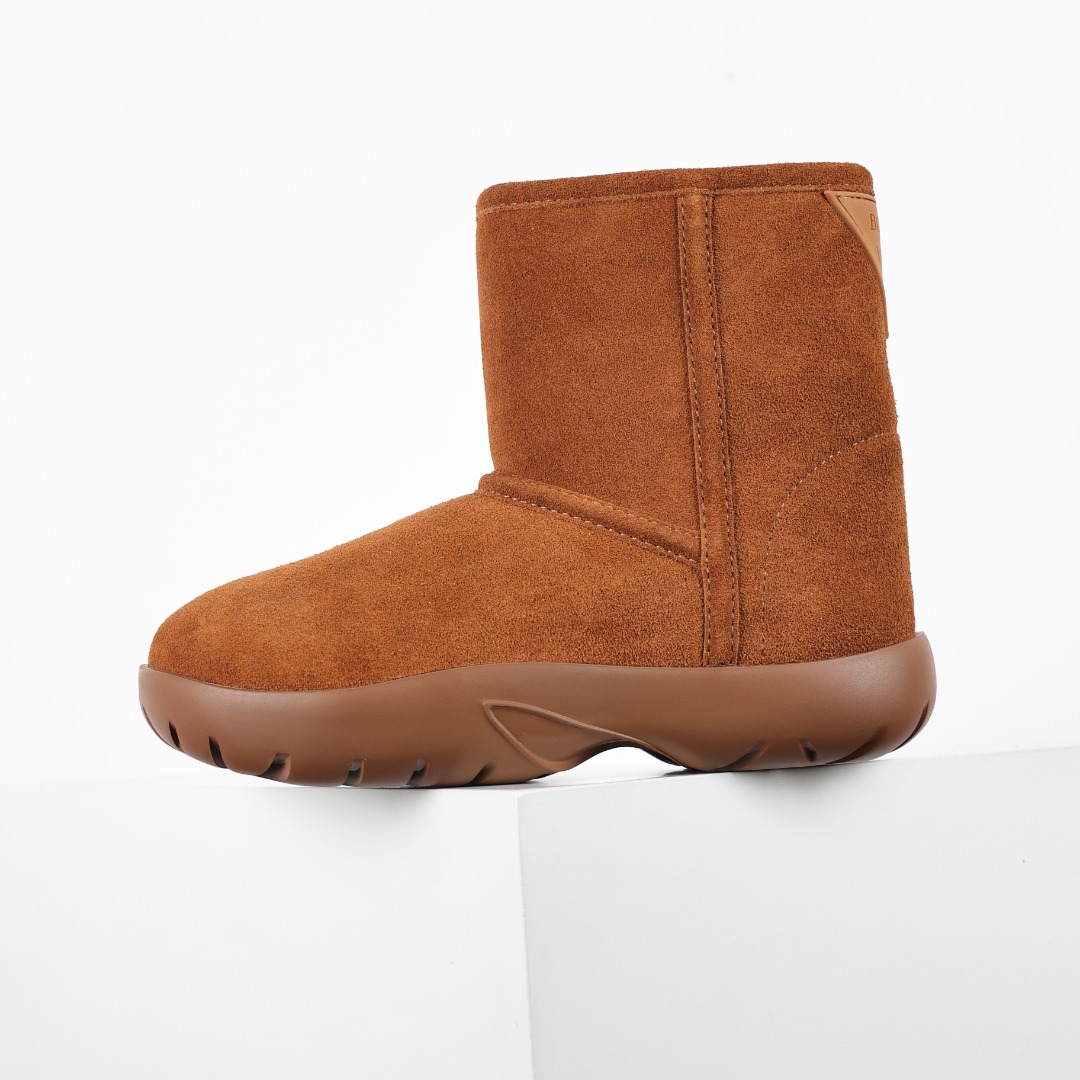 D9 Bottega Venet 全新升级 新款圆头简易雪地靴毛毛短靴