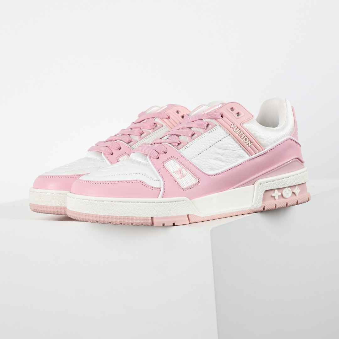 X1 东莞纯原 180个配色 市面顶级版本 “浅粉” 驴家LV Trainer
