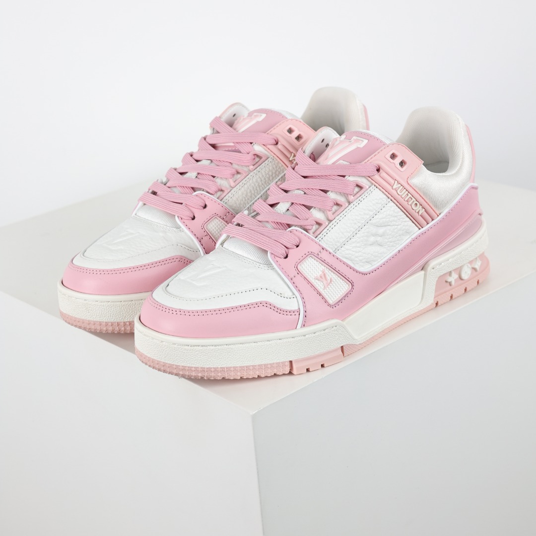 X1 东莞纯原 180个配色 市面顶级版本 “浅粉” 驴家LV Trainer