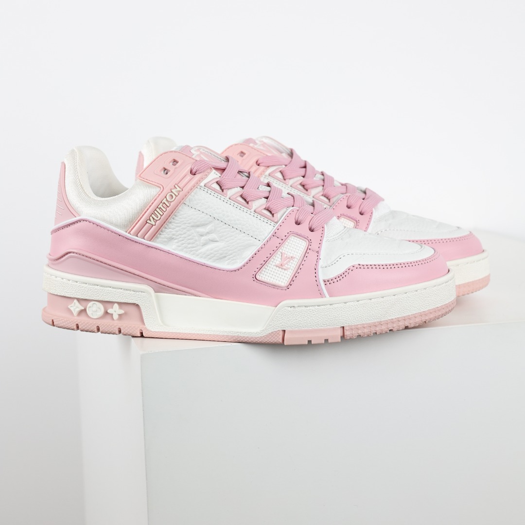 X1 东莞纯原 180个配色 市面顶级版本 “浅粉” 驴家LV Trainer