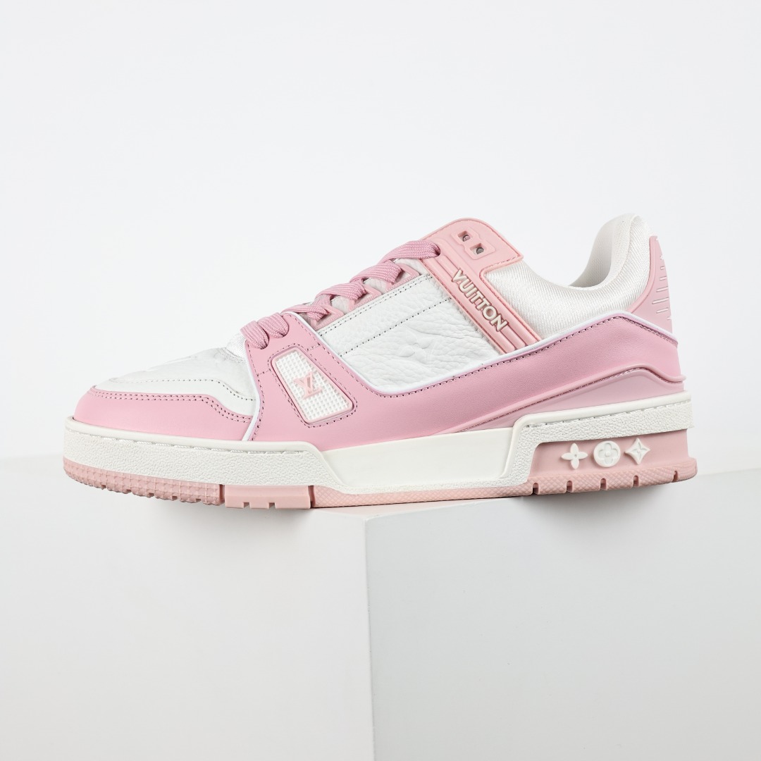 X1 东莞纯原 180个配色 市面顶级版本 “浅粉” 驴家LV Trainer