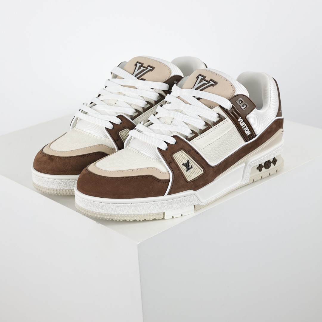 X1 东莞纯原 180个配色 市面顶级版本 “圆头摩卡” 驴家LV Trainer
