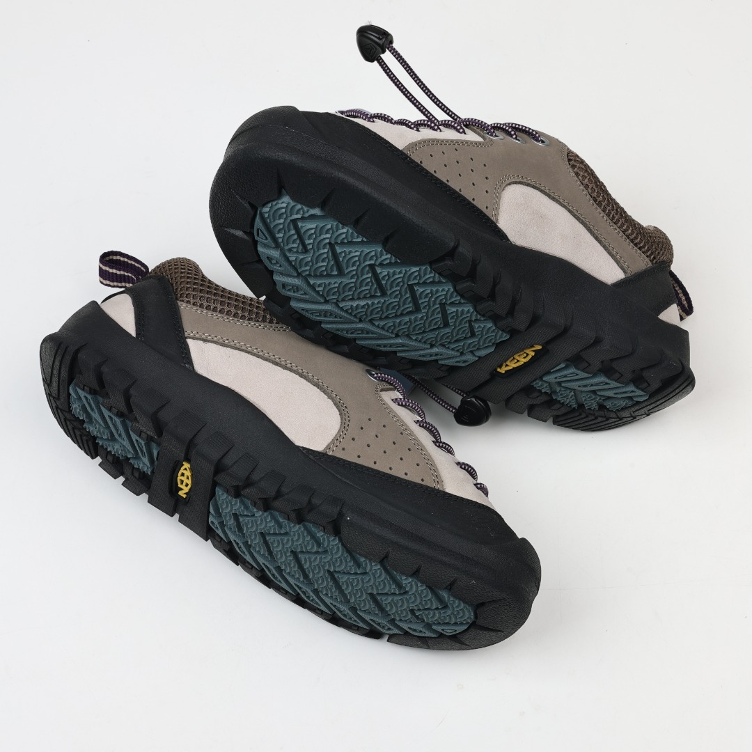 
KEEN 科恩 Jasper Rocks 山系户外鞋
日系街头复古风 可以暴走2w步的丑鞋
第一眼丑萌