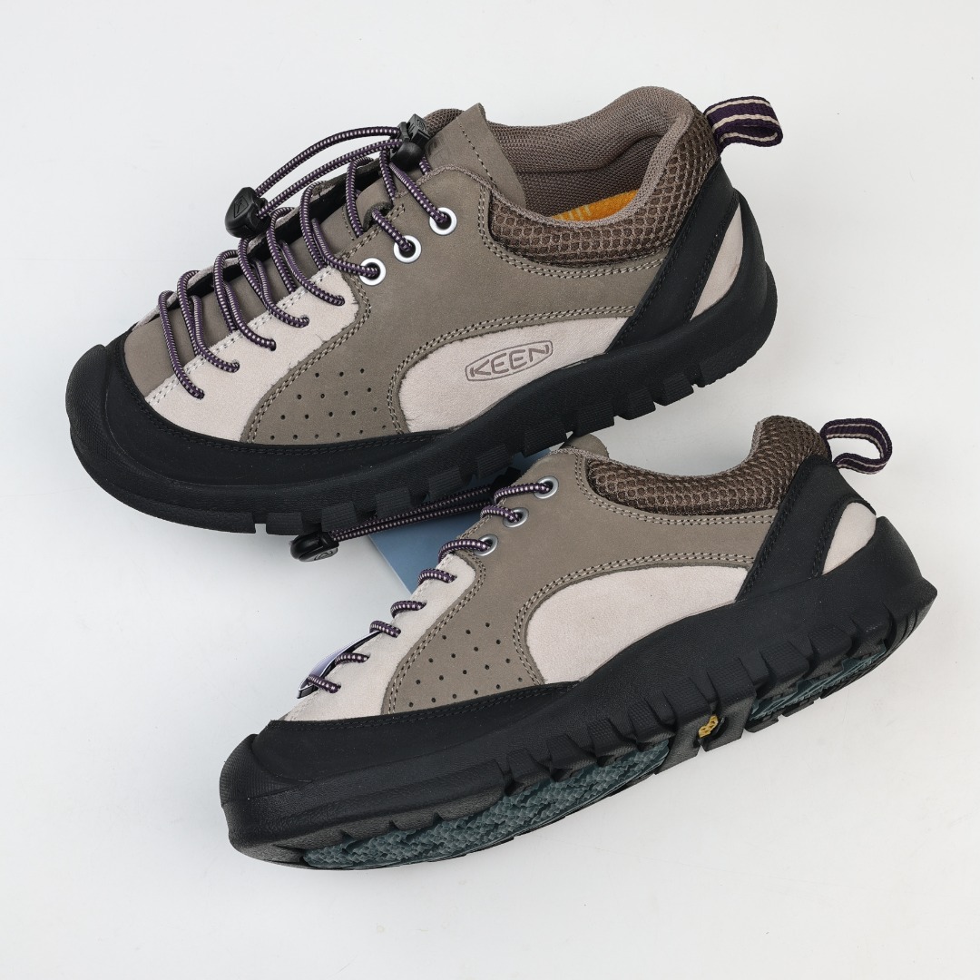 
KEEN 科恩 Jasper Rocks 山系户外鞋
日系街头复古风 可以暴走2w步的丑鞋
第一眼丑萌