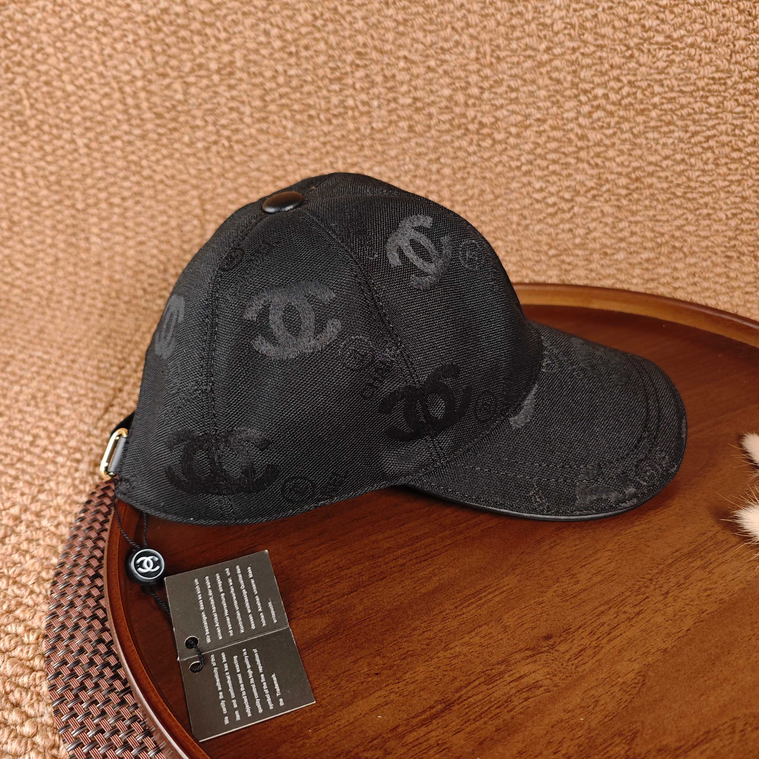 Chanel 款棒球帽