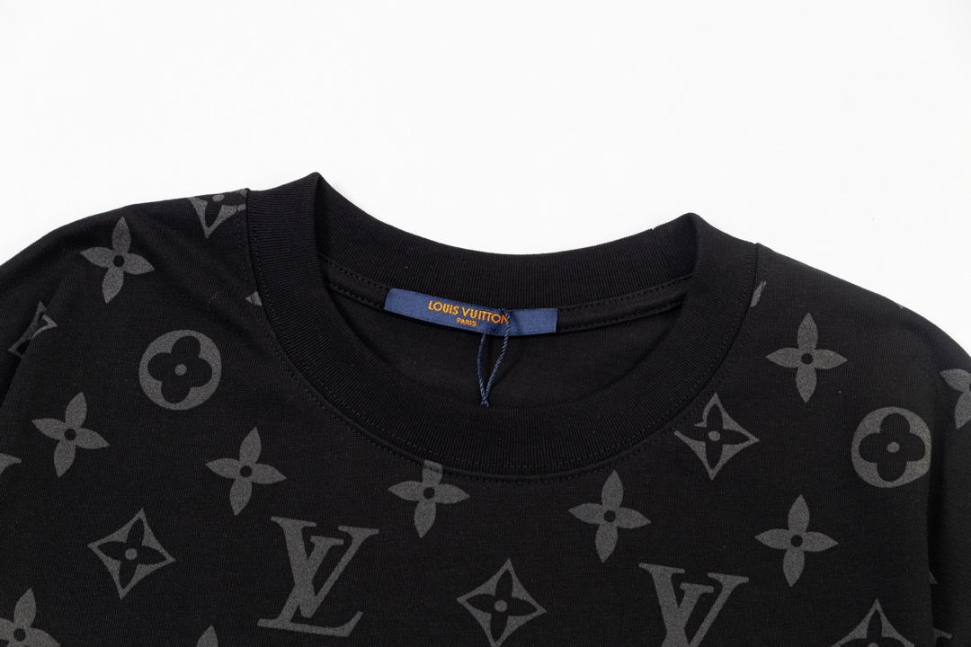 LouisVuitton/路易威登25ss发泡暗纹满印短袖