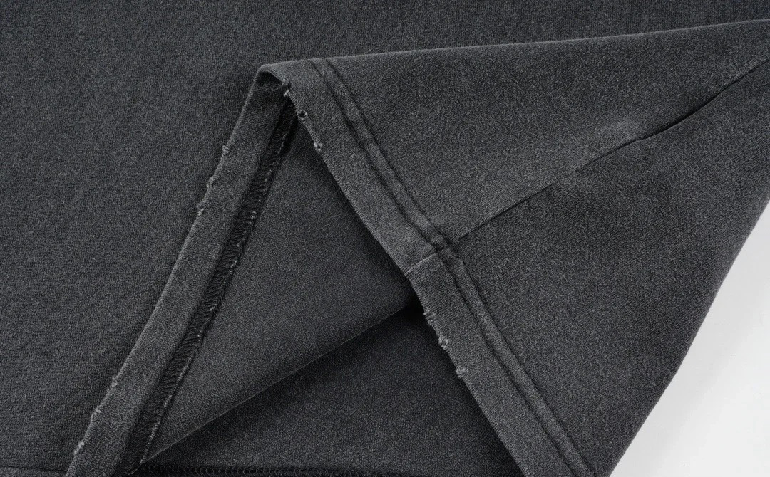 Balenciaga/巴黎世家 25ss 做旧曲别针五金短袖 水洗黑