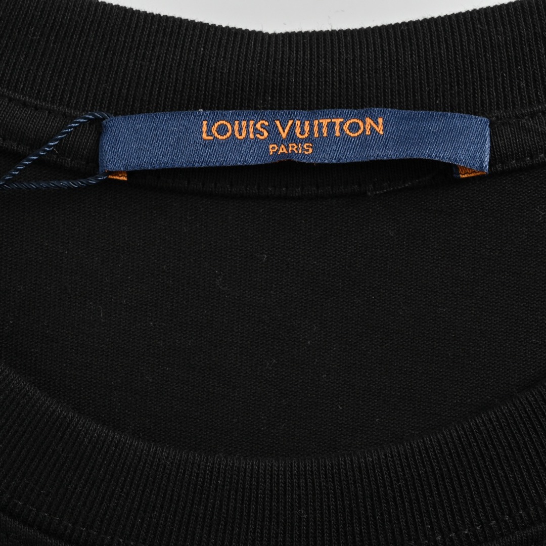 Louis Vuitton/路易威登 2025ss字母圆领短袖 - Louis Vuitton法国路威酩轩集团 白色 黑色