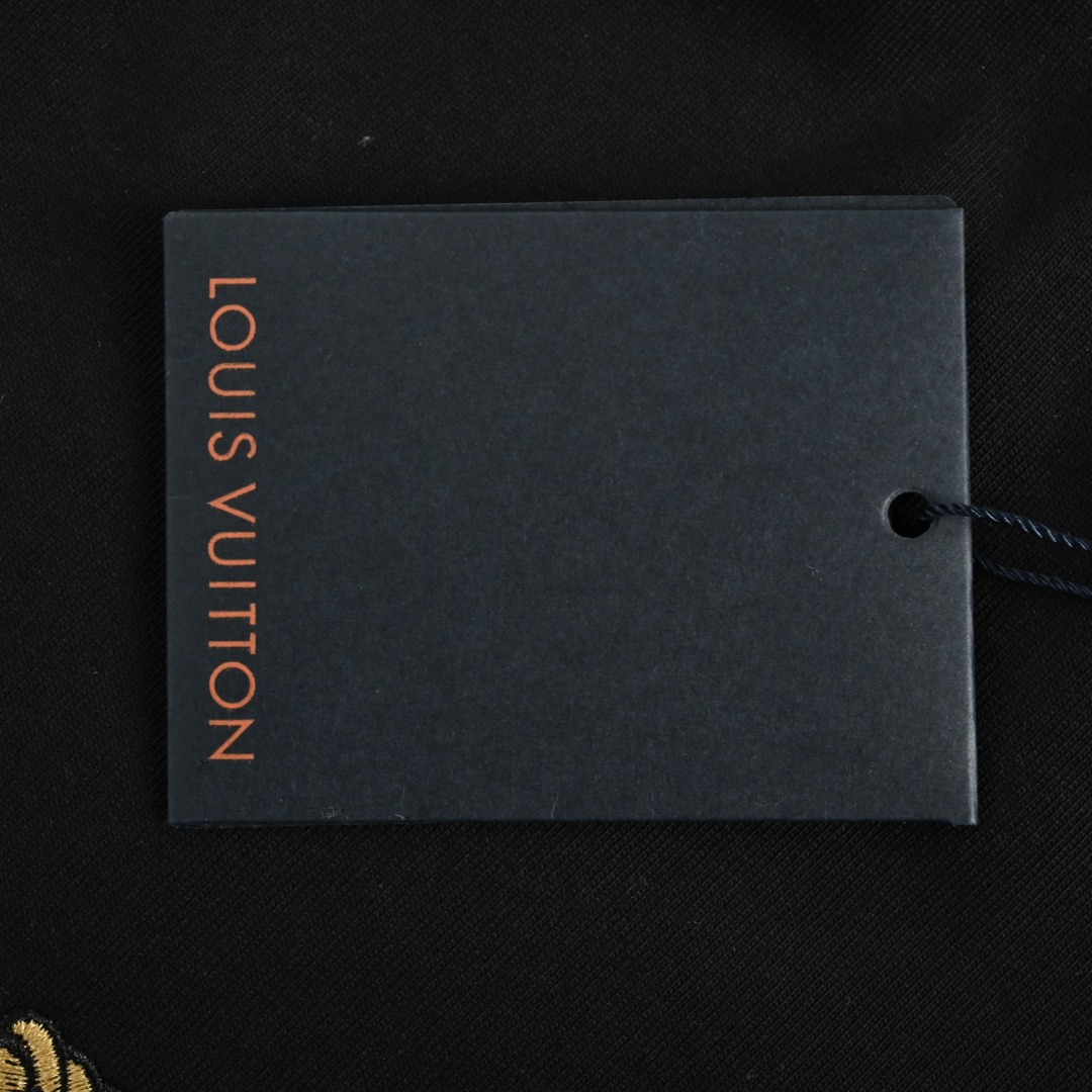 Louis Vuitton/路易威登 2025ss字母圆领短袖 - Louis Vuitton法国路威酩轩集团 白色 黑色