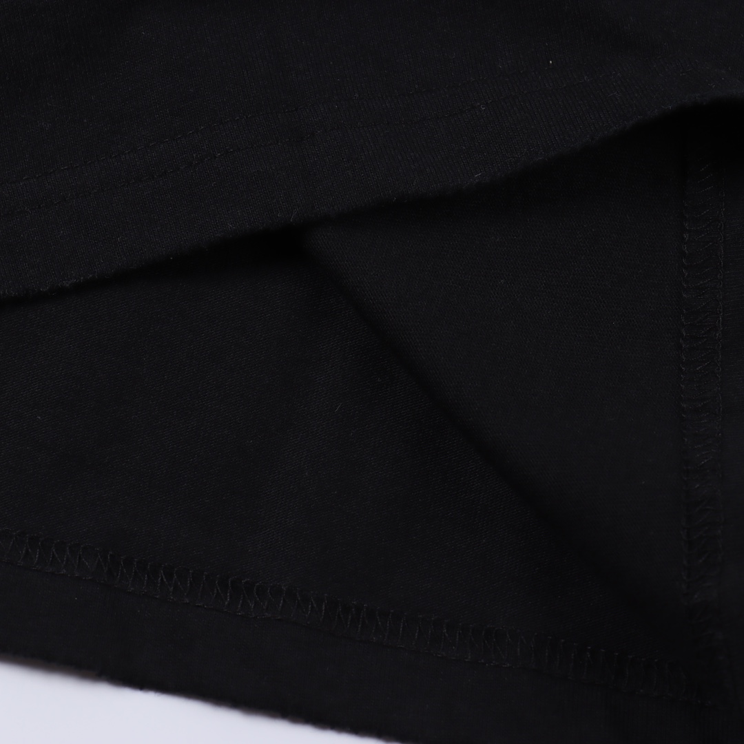 Balenciaga/巴黎世家 25ss前后水钻LOGO短袖黑色 灰白-Chinese UA Cheap High Quatity Brand Clothes Bags handbags Sneakers wholesale wholesaler seller from China Factory suppliers Fashion Clothing Shoes best Quality Beautiful Price Balenciaga/巴黎世家 25ss前后水钻LOGO短袖黑色 灰白