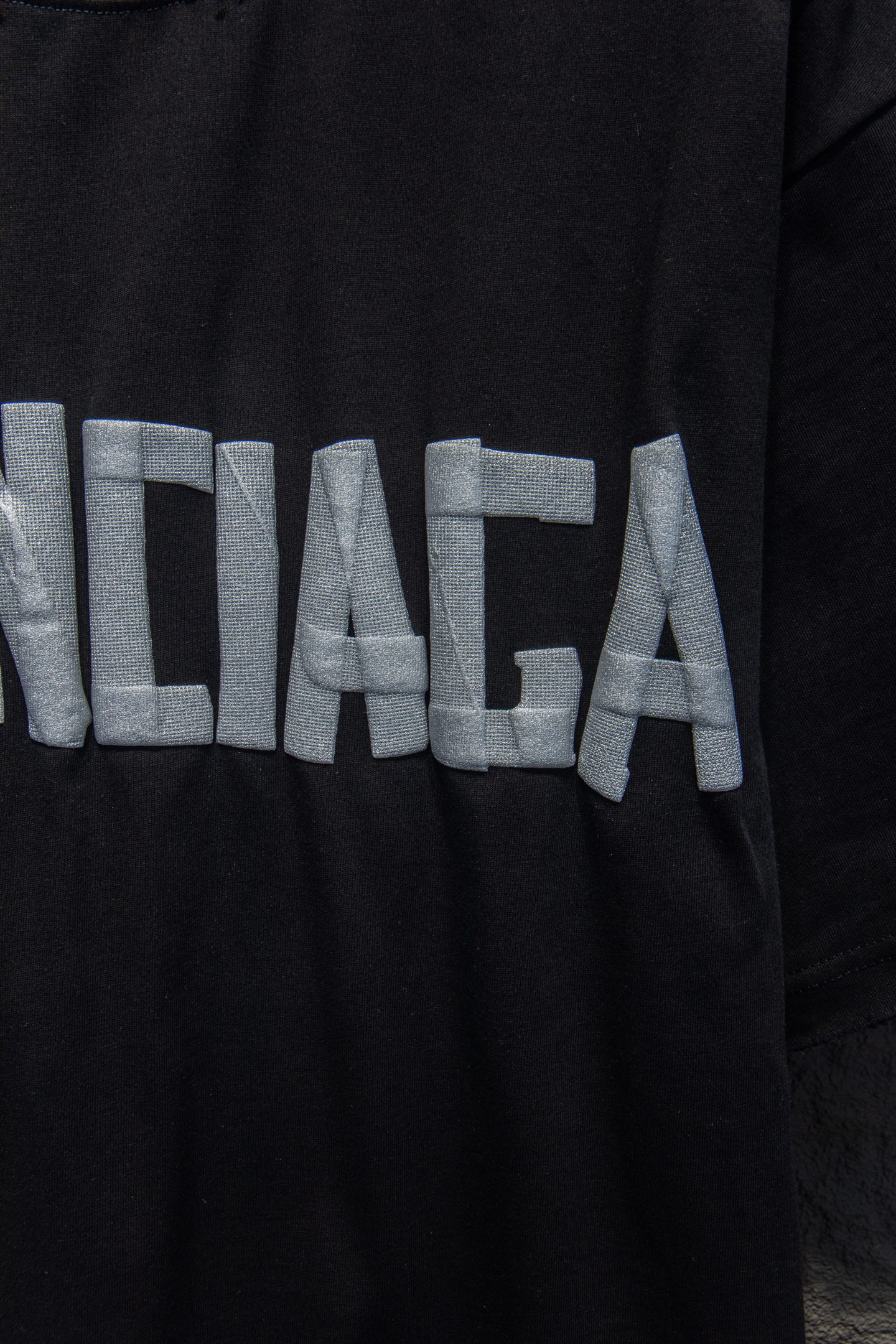 Balenciaga/巴黎世家 24ss 美纹纸胶带印花短袖-Chinese UA Cheap High Quatity Brand Clothes Bags handbags Sneakers wholesale wholesaler seller from China Factory suppliers Fashion Clothing Shoes best Quality Beautiful Price Balenciaga/巴黎世家 24ss 美纹纸胶带印花短袖