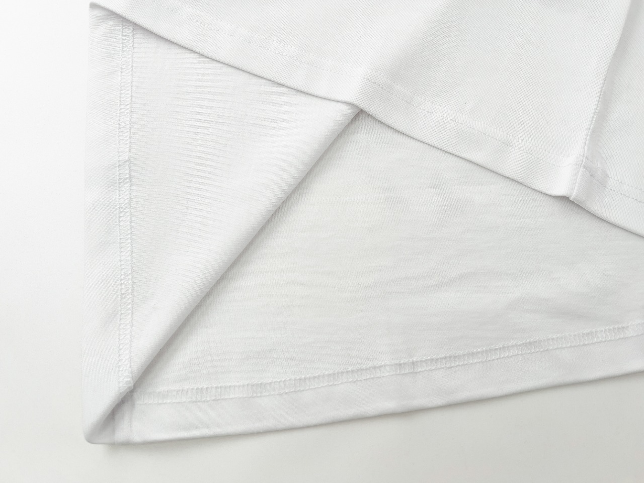 Burberry/巴宝莉 25ss 刺绣肩贴格子布短袖