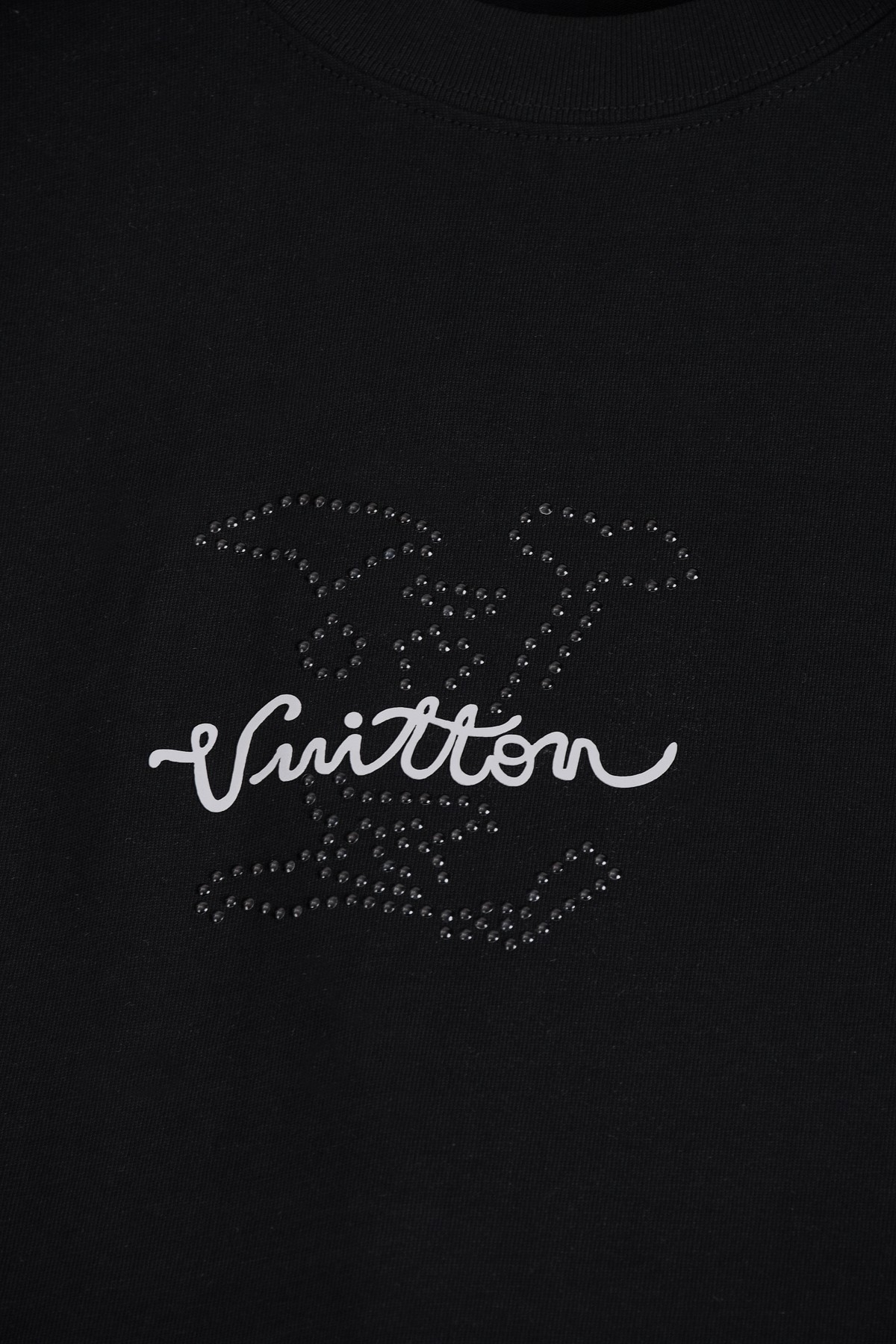 Louis Vuitton/路易威登 25ss 烫钻硅胶短袖 胸前高密立体刺绣logo