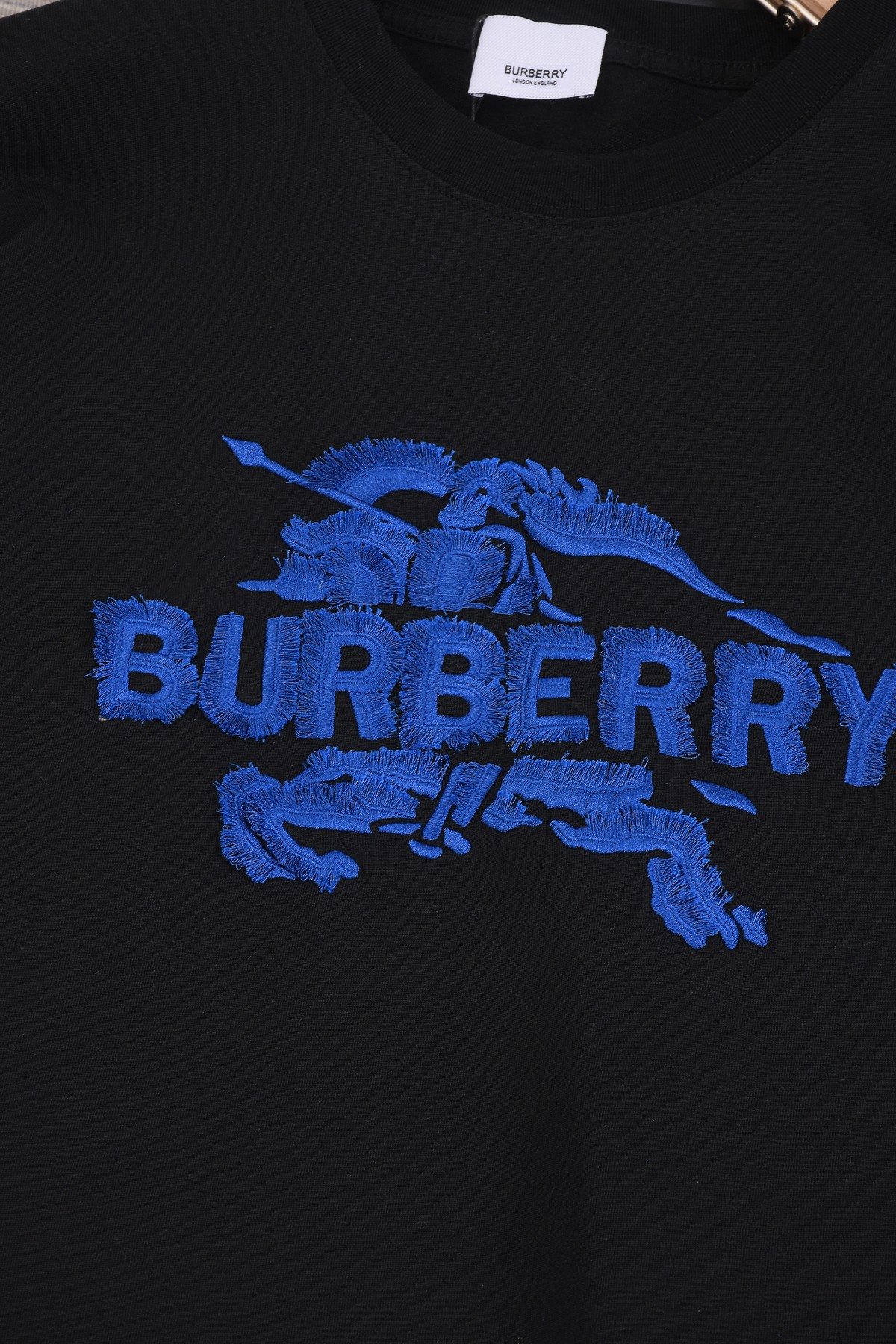 Burberry/巴宝莉 25ss刺绣花边短袖T恤