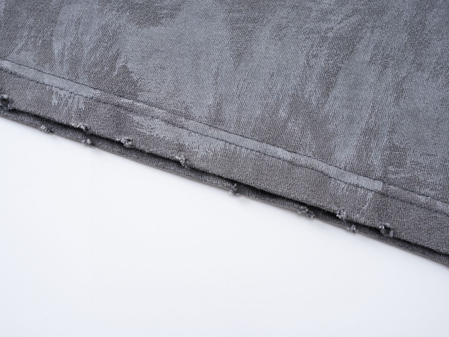 Balenciaga/巴黎世家 25ss油漆喷墨刺绣字母圆领卫衣 黑灰-Chinese UA Cheap High Quatity Brand Clothes Bags handbags Sneakers wholesale wholesaler seller from China Factory suppliers Fashion Clothing Shoes best Quality Beautiful Price Balenciaga/巴黎世家 25ss油漆喷墨刺绣字母圆领卫衣 黑灰