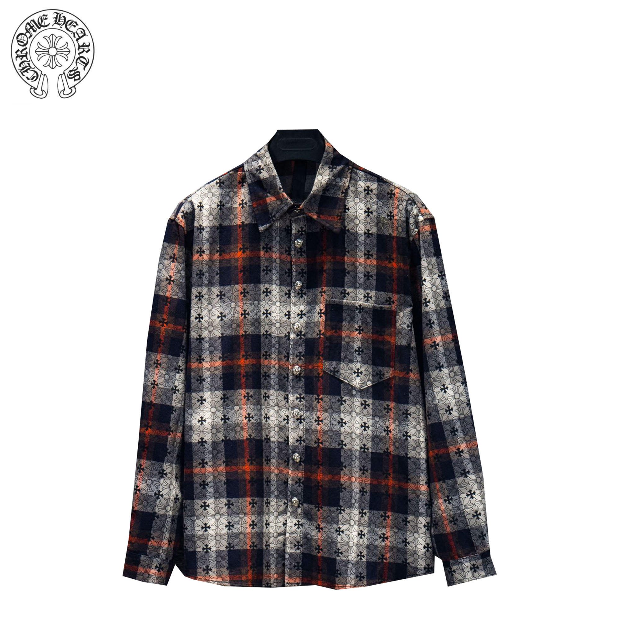 本地自取:💰230
ChromeHearts/克罗心 25Fw满印袖口贴皮格子衬衫
订制提花面料,各种风格都可以驾驭它 夜店必备款这款无性别衬衫 男女都可当外套内搭都行 男女皆可轻松驾驭!
心心念念的格子衬衫给你们安排了格子控来报到!
原版宽松版型 优选高品质纯棉面料 面料花纹高清细腻无毛边 穿着舒适透气 纽扣全部开模定制 随性时髦可搭配任意下装 春夏可防风防晒 秋冬内搭或是外穿都非常可!轻松凹造型 显瘦显高 男女均可完美驾驭!定制主标 辅料 水洗齐全 全身走线品控无线头!
奢华暗黑高街,属于好莱坞的奢侈品克罗心,25SS最新情侣皮质十字短袖T恤,无不体现自身独特的风格!黑色厚实棉质、山羊皮贴布绣、定制金属五金件手工缝制,硅胶亮油印花,多种材质碰撞出独有的质感,同时融合了ChromeHearts中世纪风格梵文字体、经典马蹄、在优美的弧线与全黑的阴影之下营造出独特而迷人的暗黑质感,充满了艺术感!
颜色:黑色 蓝色 黑色 尺码:S M L XL